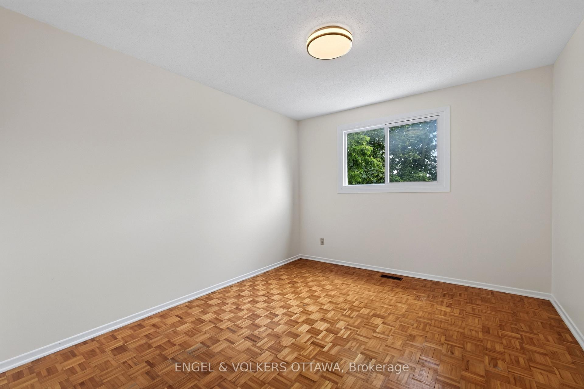 Photo 21 of Unit 117, 176 Birch Hill Private, Ottawa, Carson Meadows — HOMEH