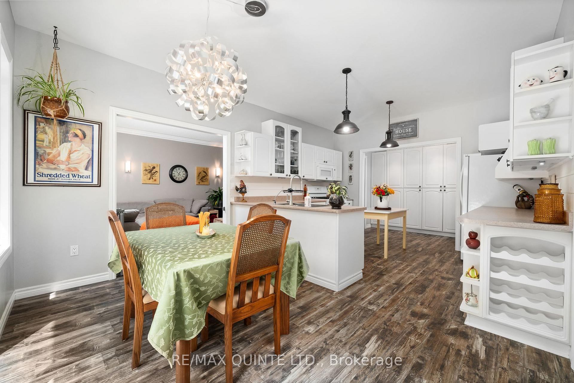 Photo 12 of 291 Colonial Drive, Quinte West, Murray Ward — HOMEH