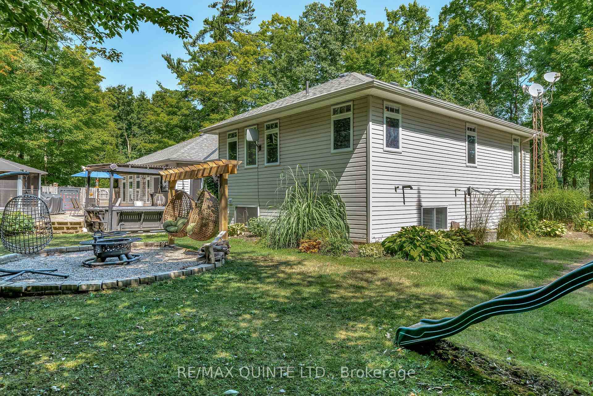 Photo 38 of 291 Colonial Drive, Quinte West, Murray Ward — HOMEH