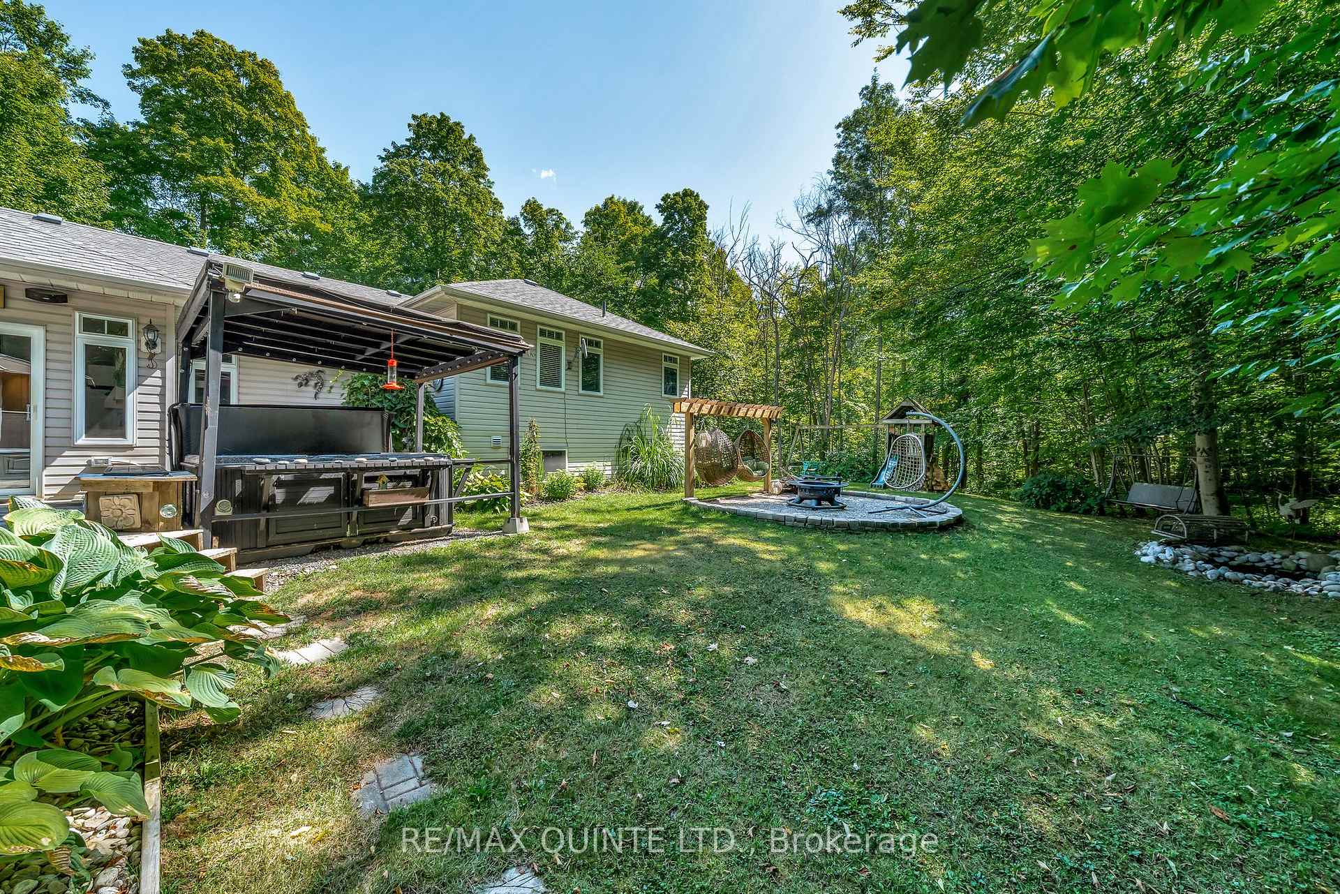 Photo 40 of 291 Colonial Drive, Quinte West, Murray Ward — HOMEH