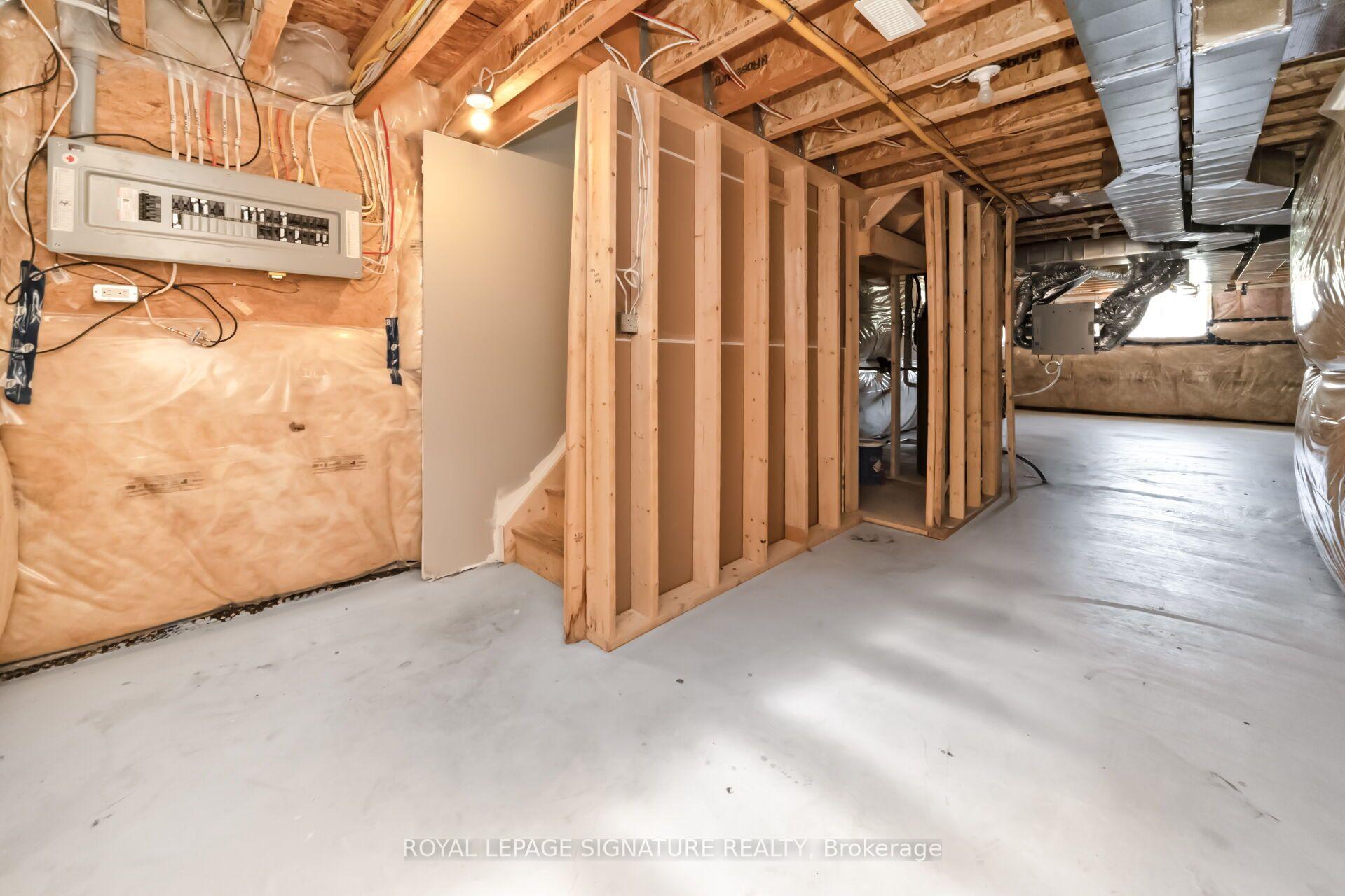 Photo 35 of 184 Bethune Avenue, Welland, Lincoln/Crowland — HOMEH