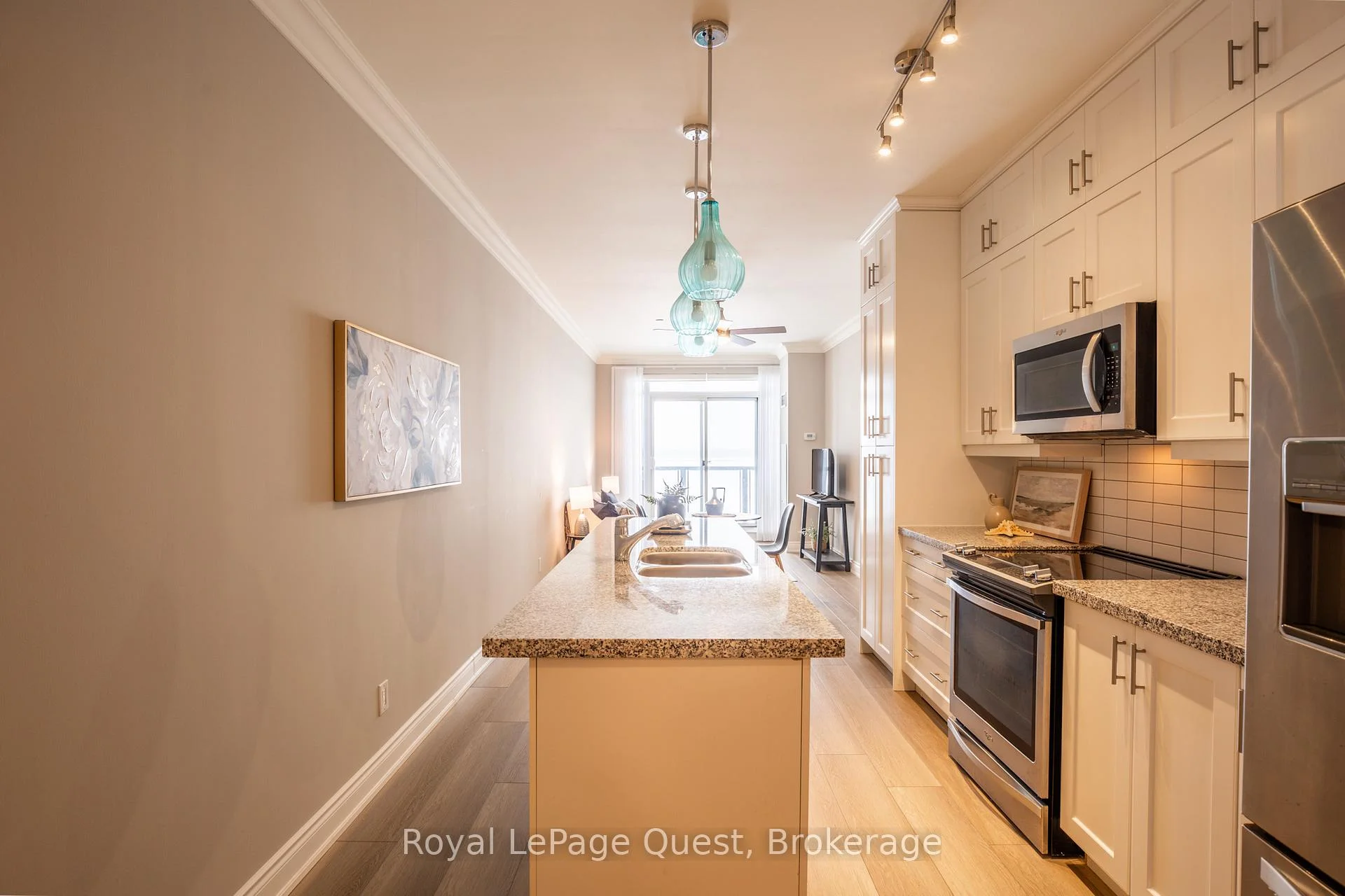 Photo 6 of Unit 311, 90 Orchard Point, Orillia — HOMEH