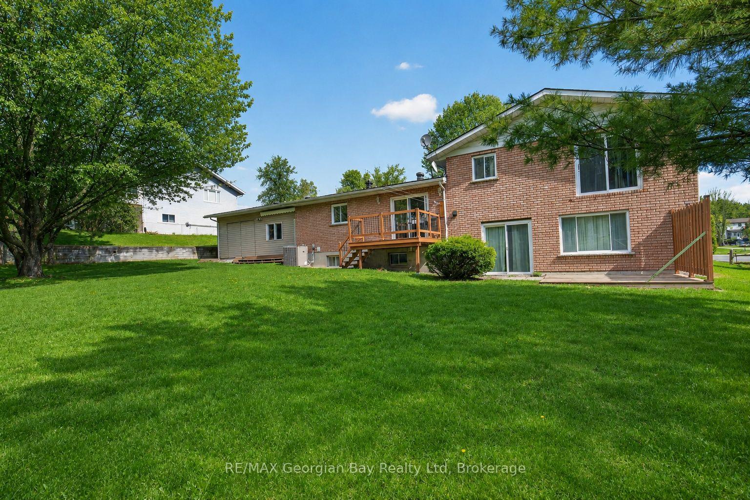 Photo 32 of 63 Lepage Drive, Penetanguishene — HOMEH