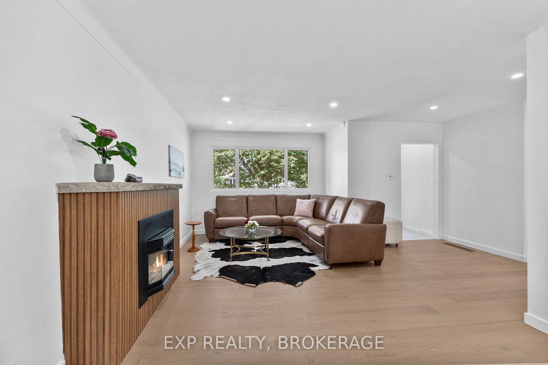 Photo 14 of 1502 Farnsworth Avenue, Ottawa, Alta Vista — HOMEH