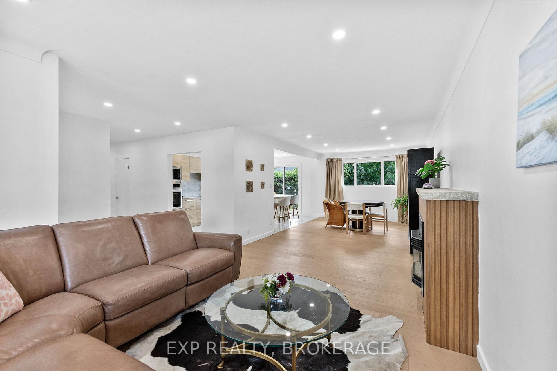 Photo 16 of 1502 Farnsworth Avenue, Ottawa, Alta Vista — HOMEH