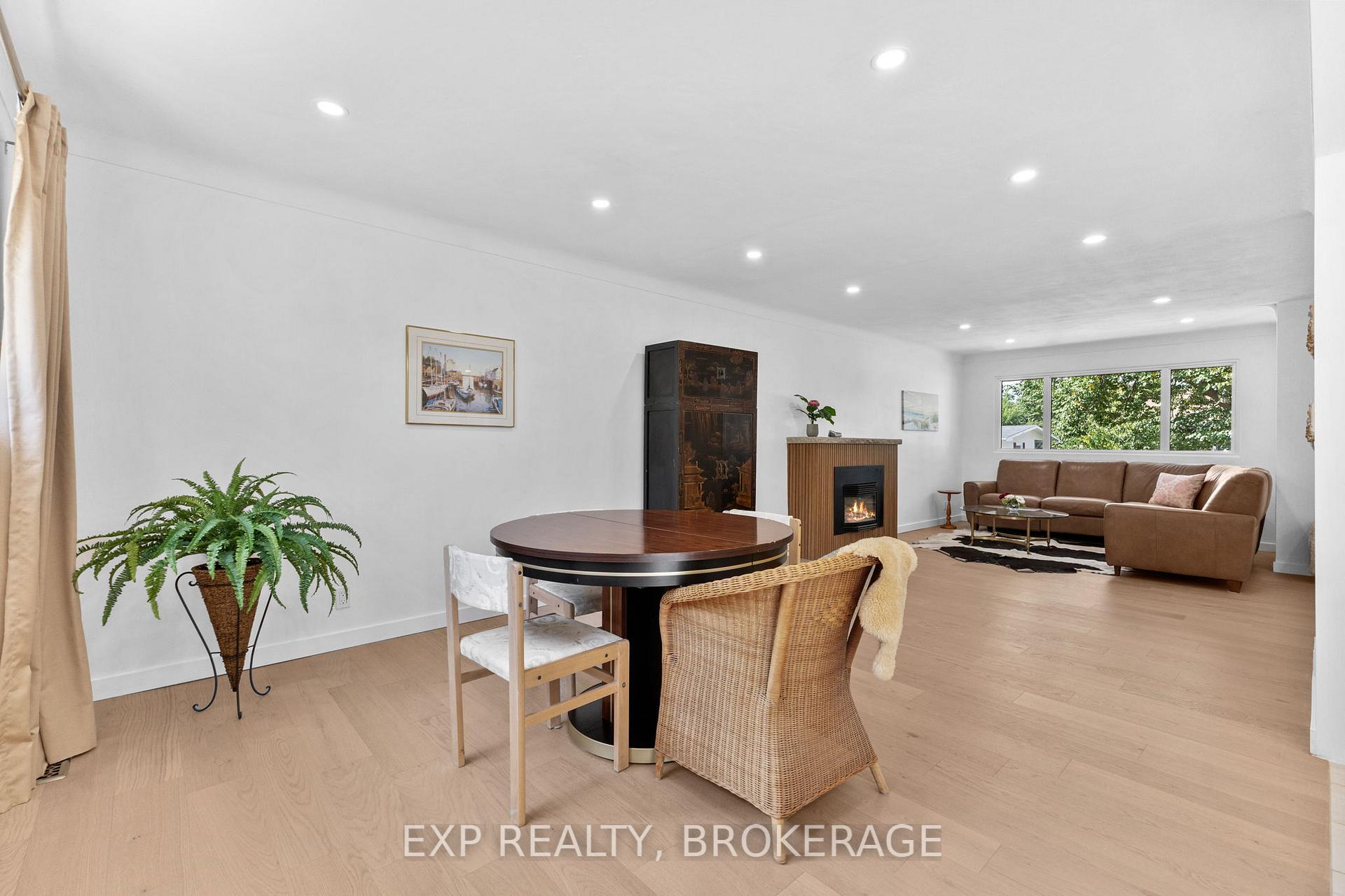 Photo 20 of 1502 Farnsworth Avenue, Ottawa, Alta Vista — HOMEH
