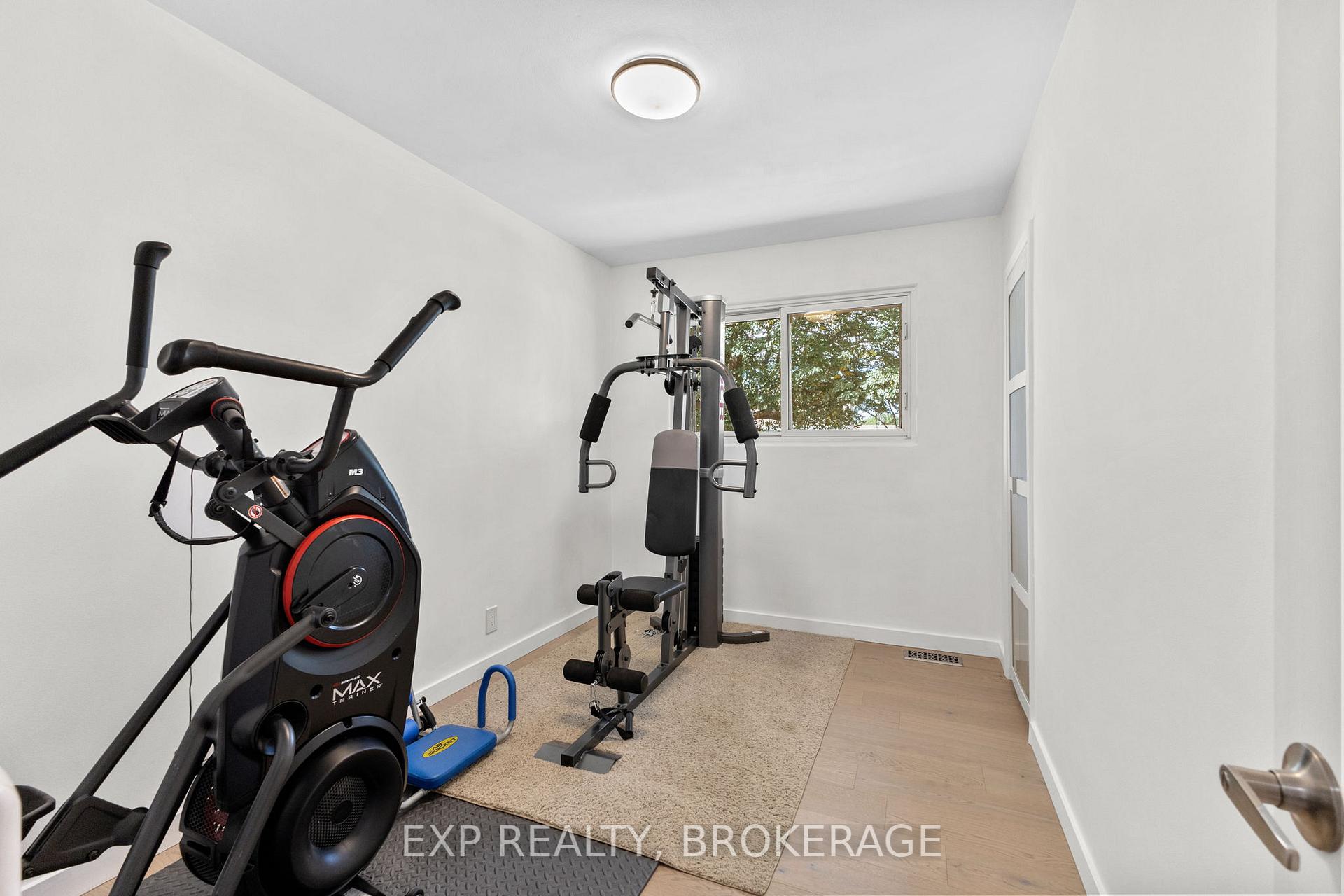 Photo 21 of 1502 Farnsworth Avenue, Ottawa, Alta Vista — HOMEH