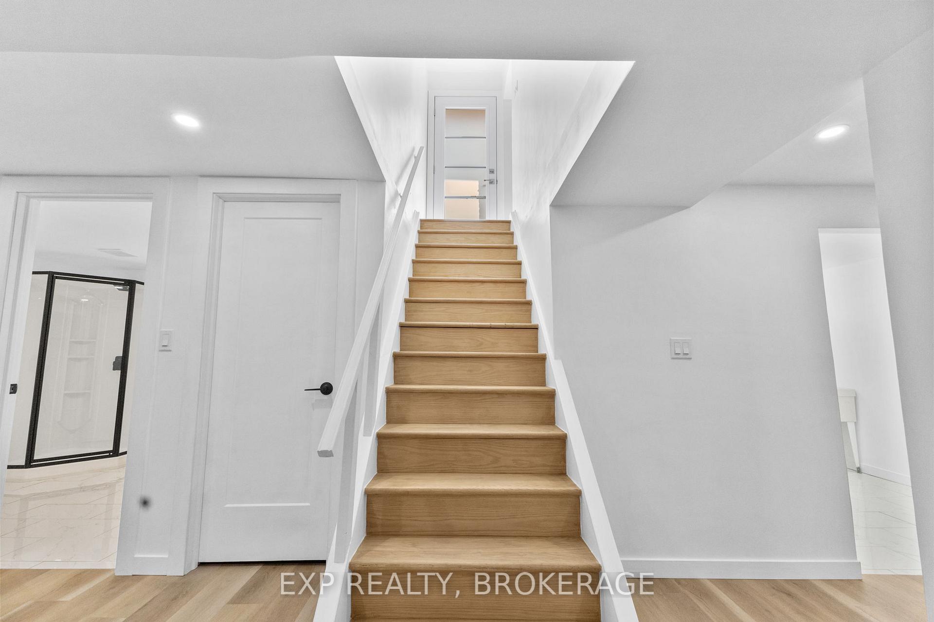 Photo 29 of 1502 Farnsworth Avenue, Ottawa, Alta Vista — HOMEH