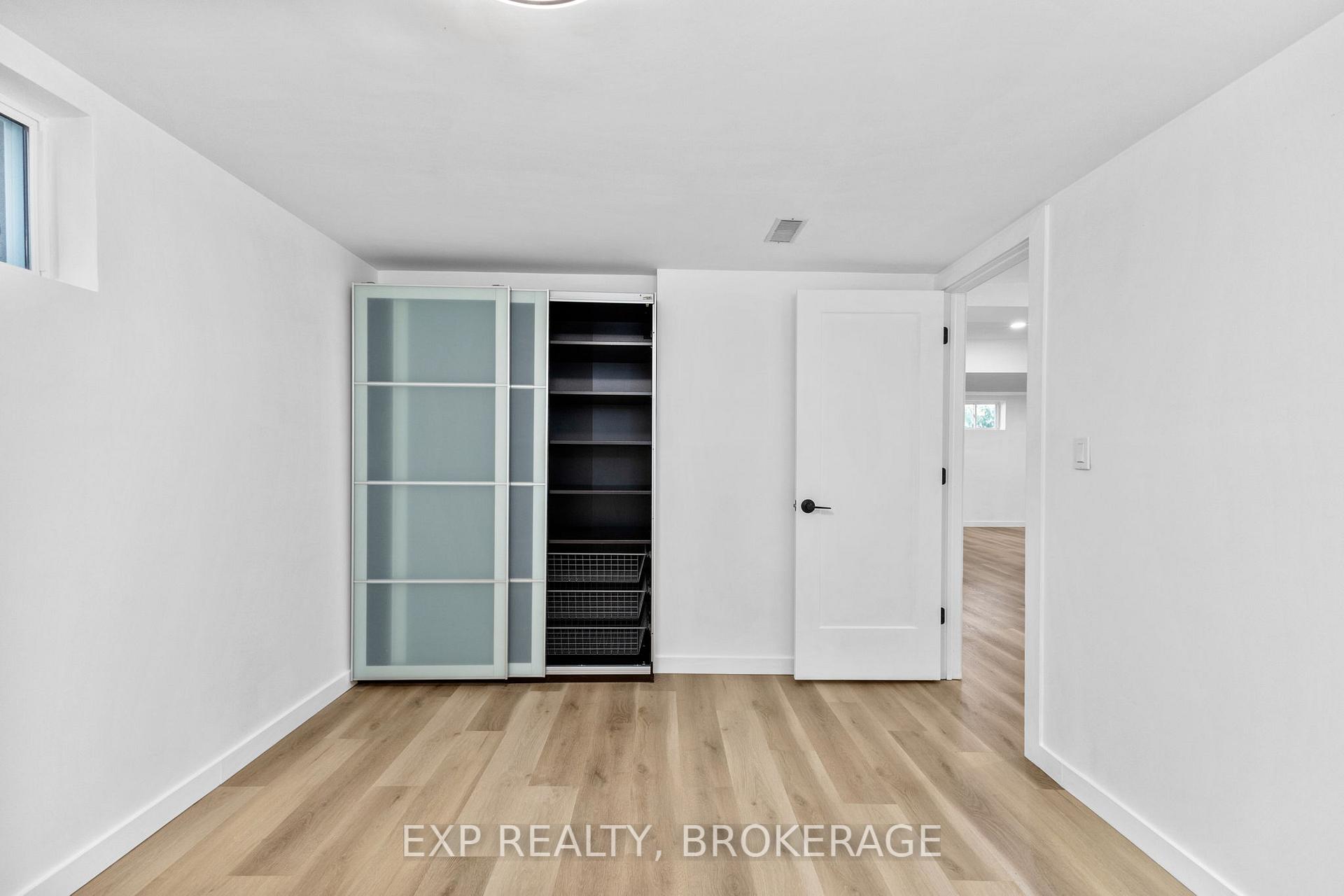 Photo 36 of 1502 Farnsworth Avenue, Ottawa, Alta Vista — HOMEH