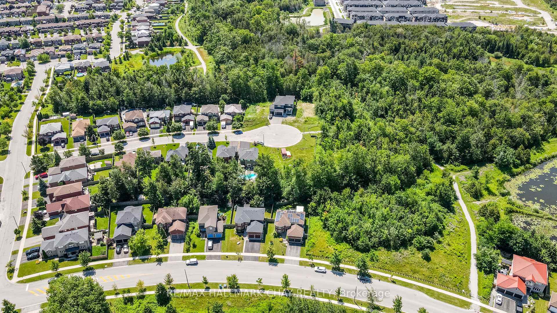 Photo 31 of 94 Sandringham Drive, Barrie, Innis-Shore — HOMEH