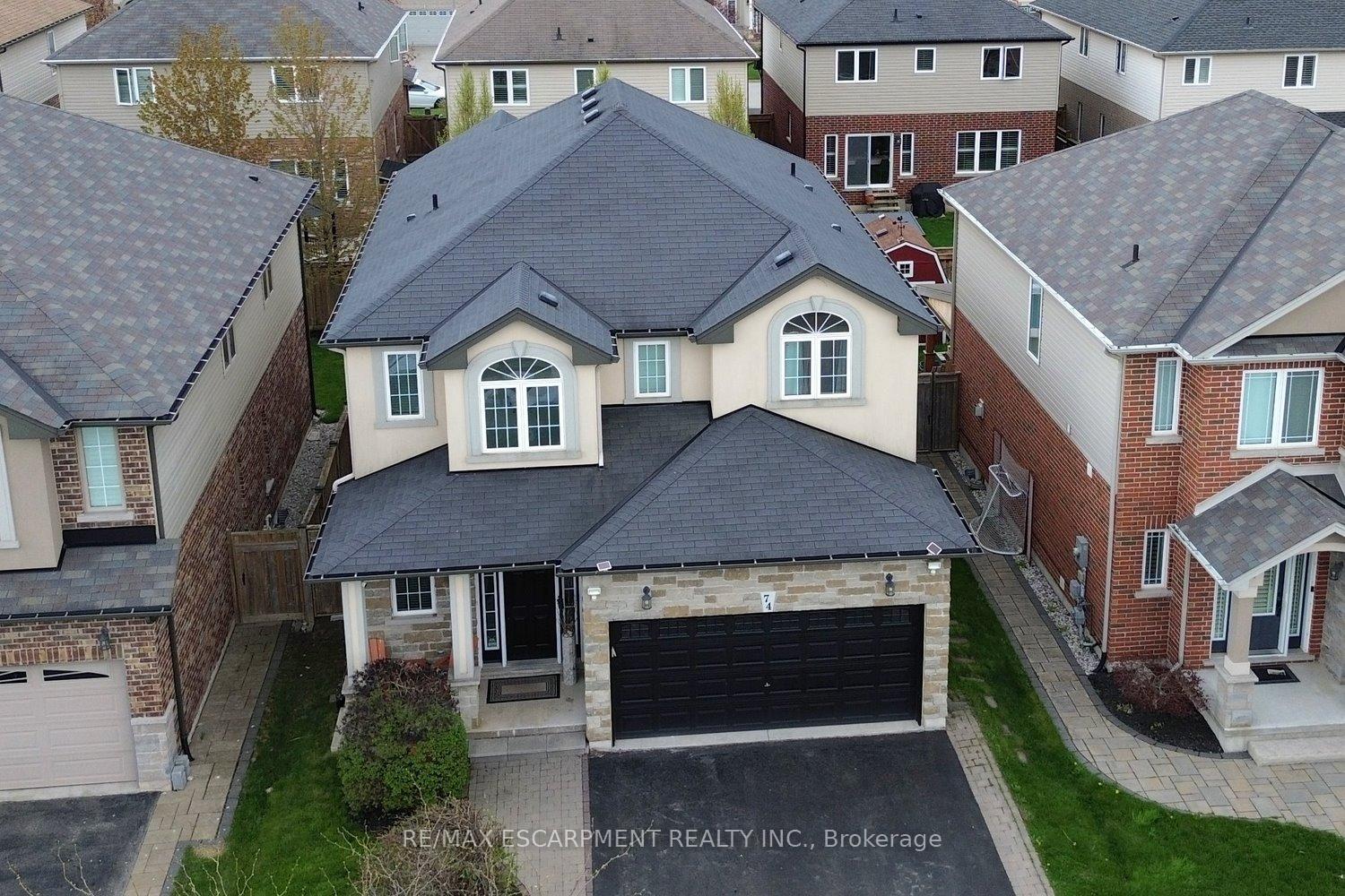 Photo 1 of 74 Lampman Drive, Grimsby, Grimsby West — HOMEH