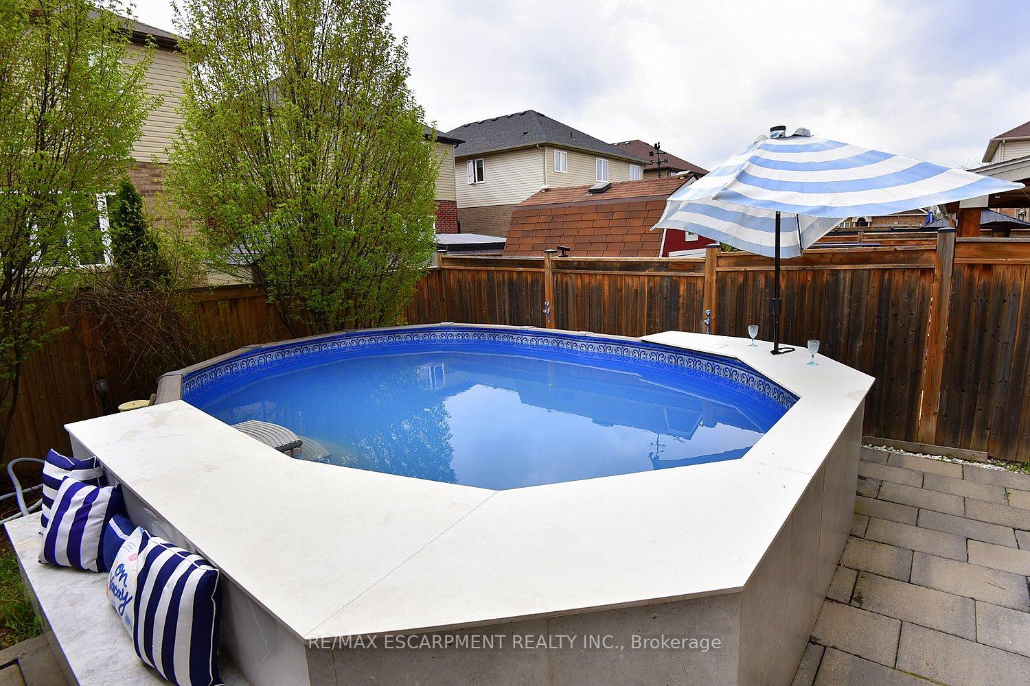 Photo 47 of 74 Lampman Drive, Grimsby, Grimsby West — HOMEH