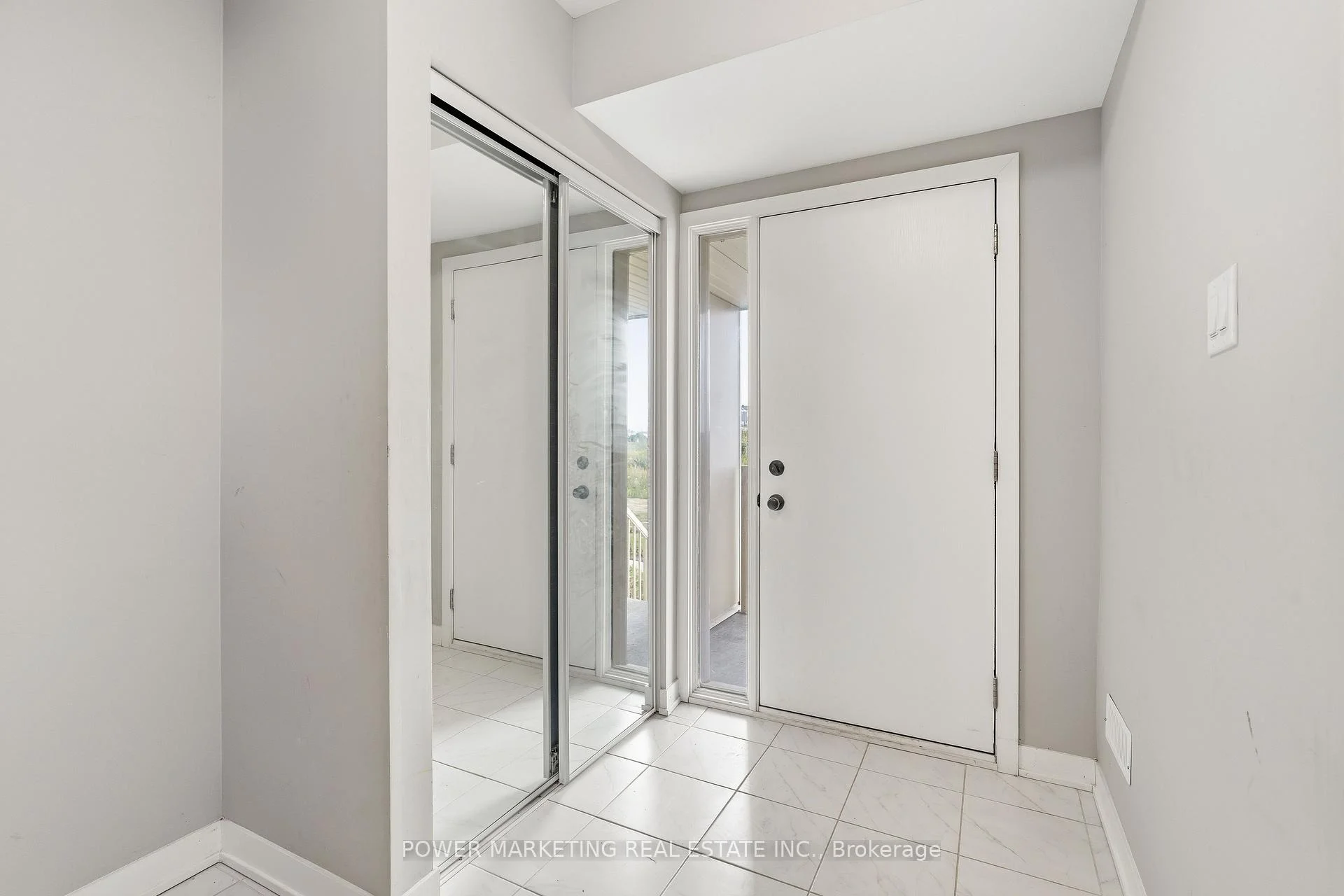 Photo 6 of 30 Limnos Lane, Ottawa, Stittsville (North) — HOMEH