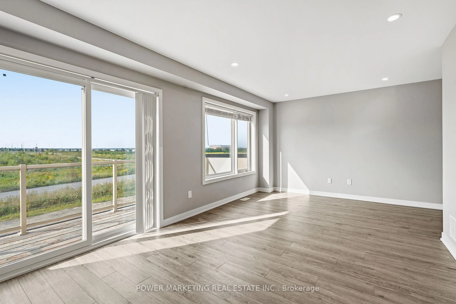 Photo 33 of 30 Limnos Lane, Ottawa, Stittsville (North) — HOMEH