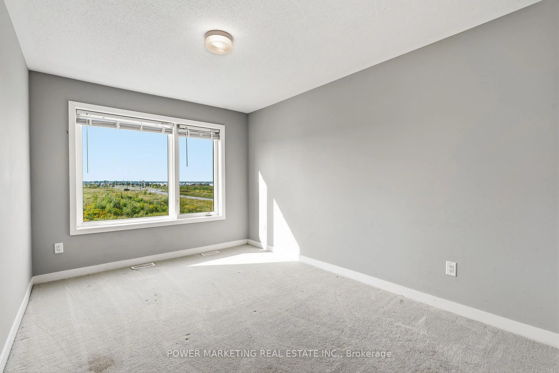 Photo 41 of 30 Limnos Lane, Ottawa, Stittsville (North) — HOMEH