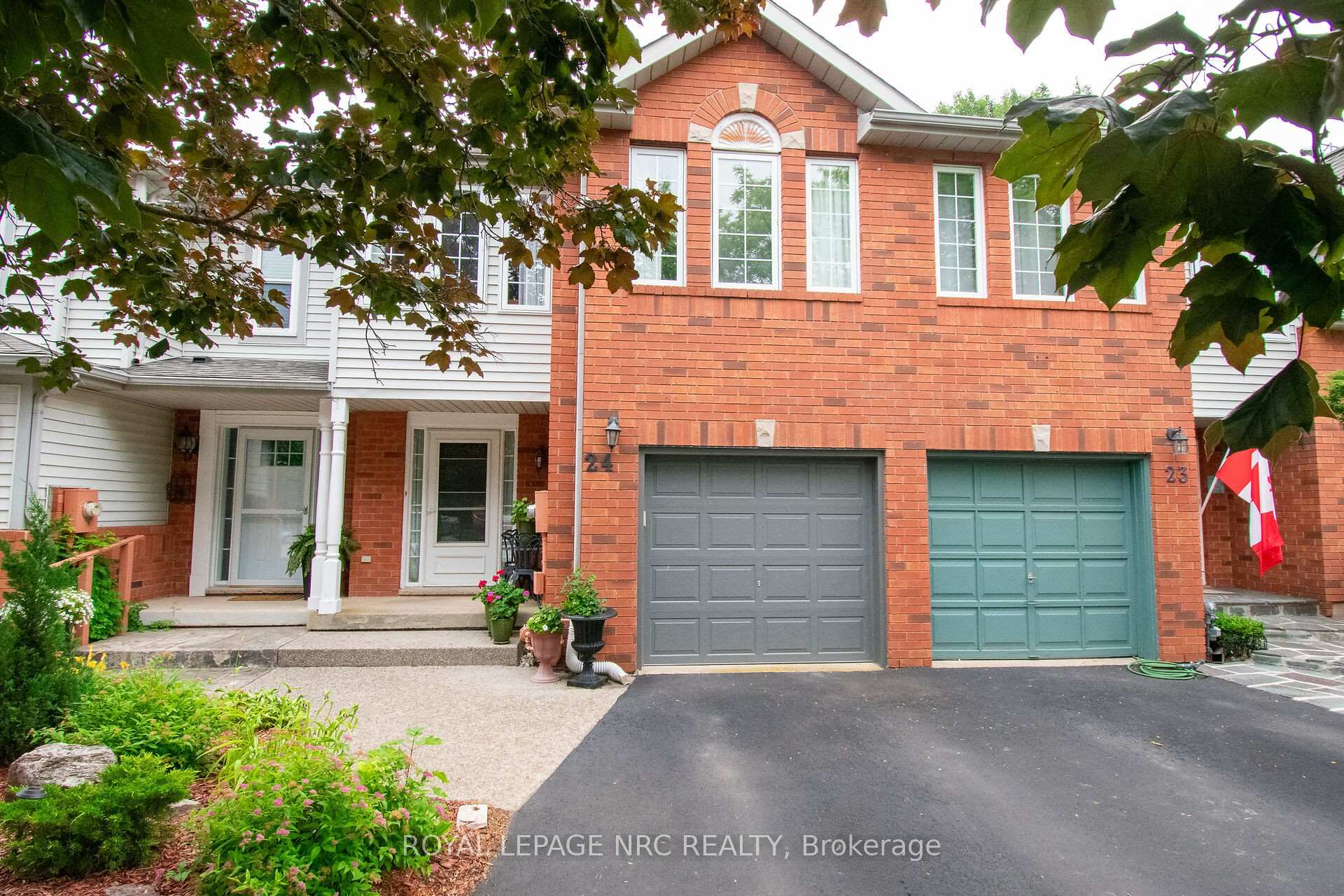 Photo 1 of 24 Walker Court, Grimsby, Grimsby East — HOMEH