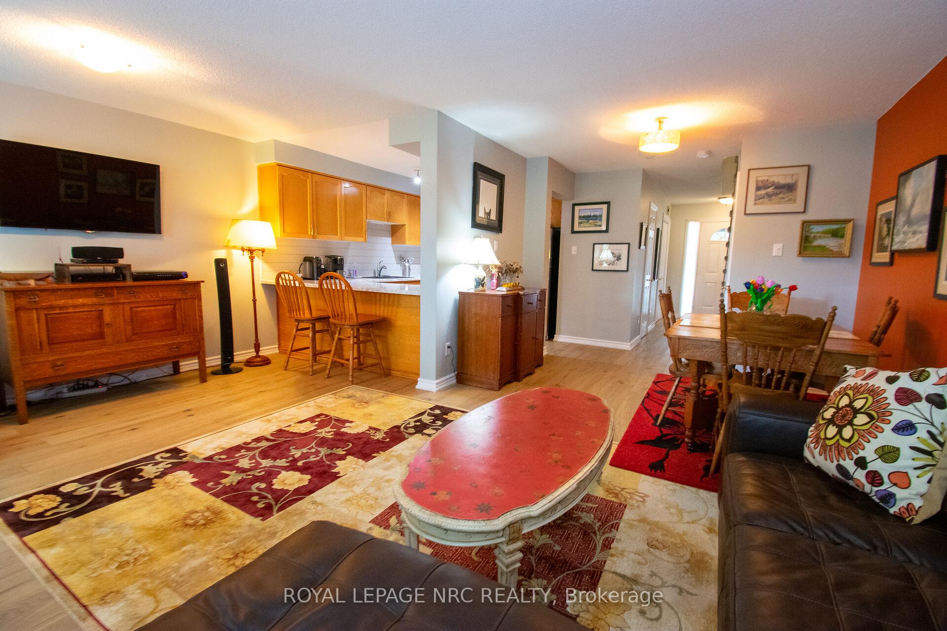 Photo 9 of 24 Walker Court, Grimsby, Grimsby East — HOMEH