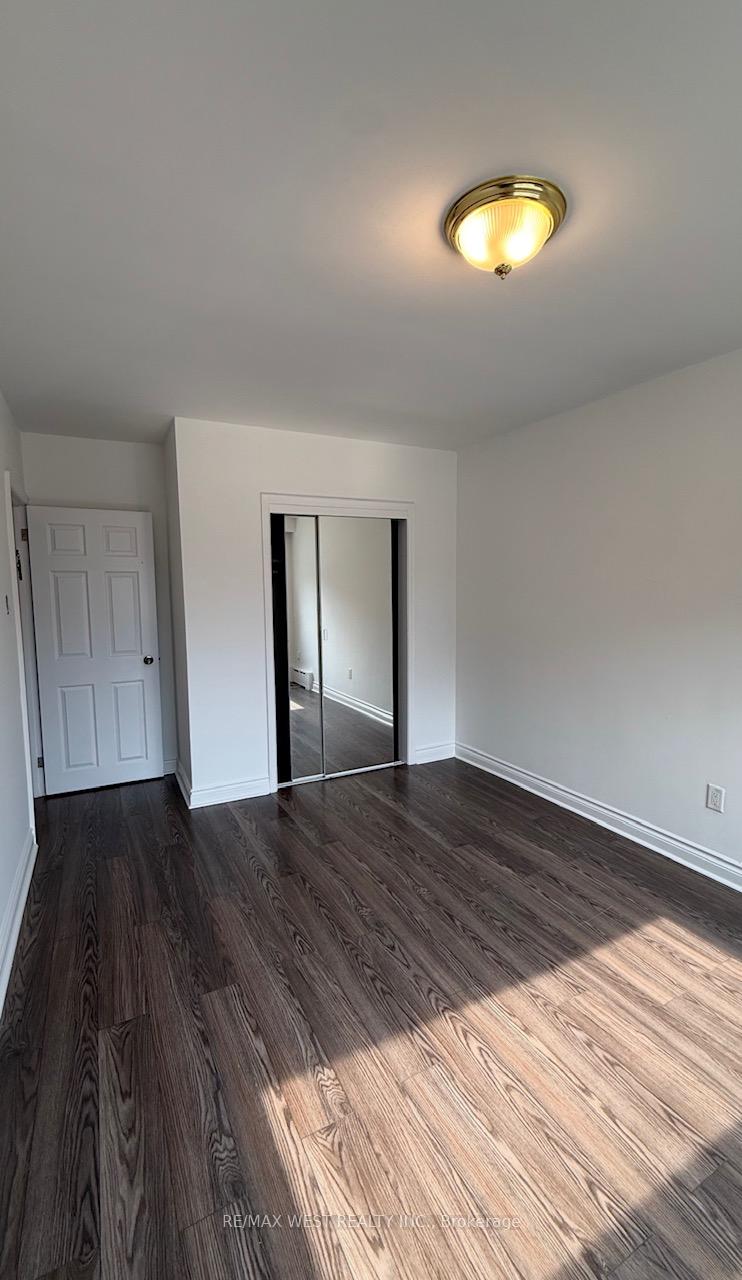 Photo 14 of Unit 2, 108 Kirknewton Road, Toronto, Caledonia-Fairbank — HOMEH