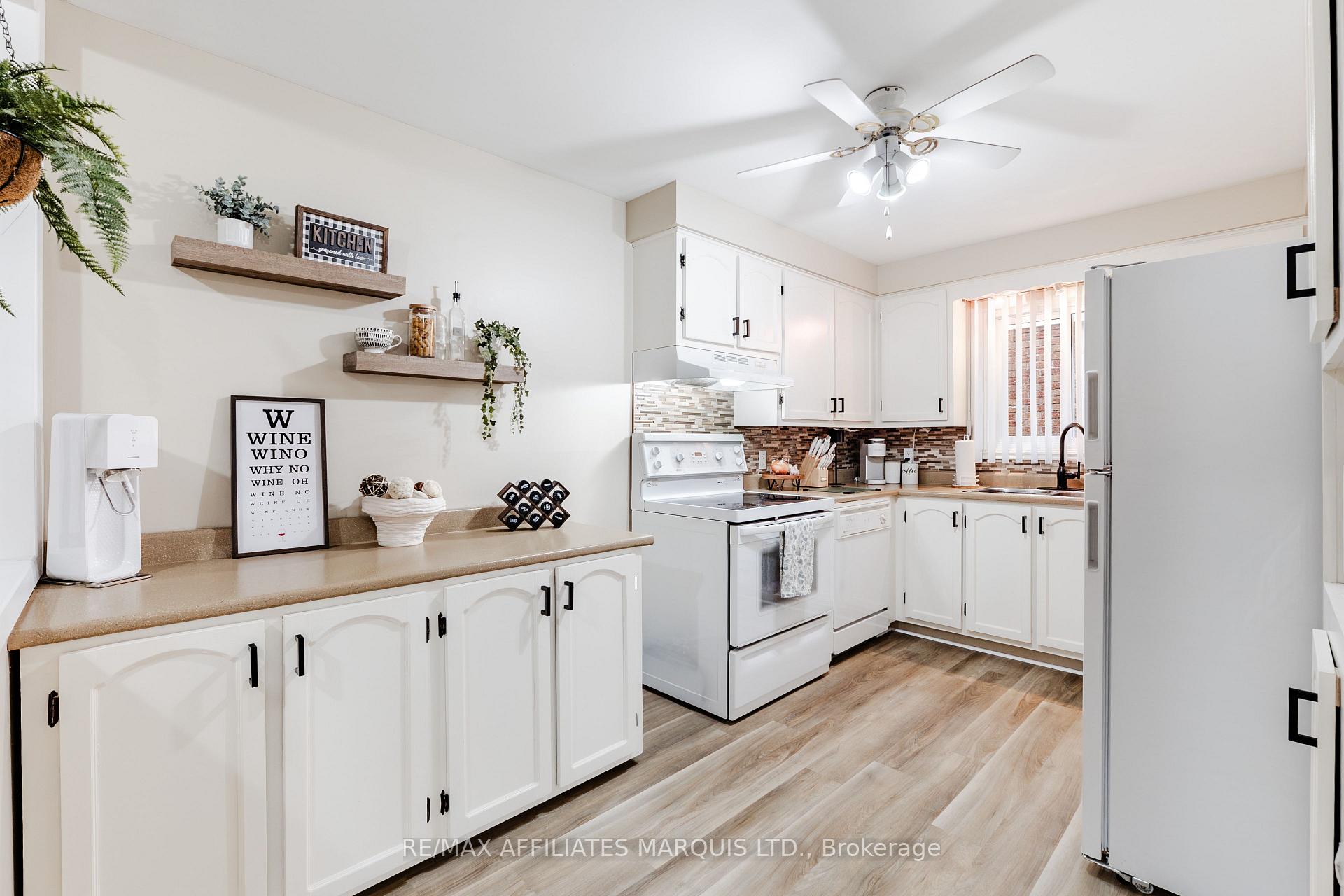 Photo 15 of 709 Champlain Drive, Cornwall, Cornwall — HOMEH