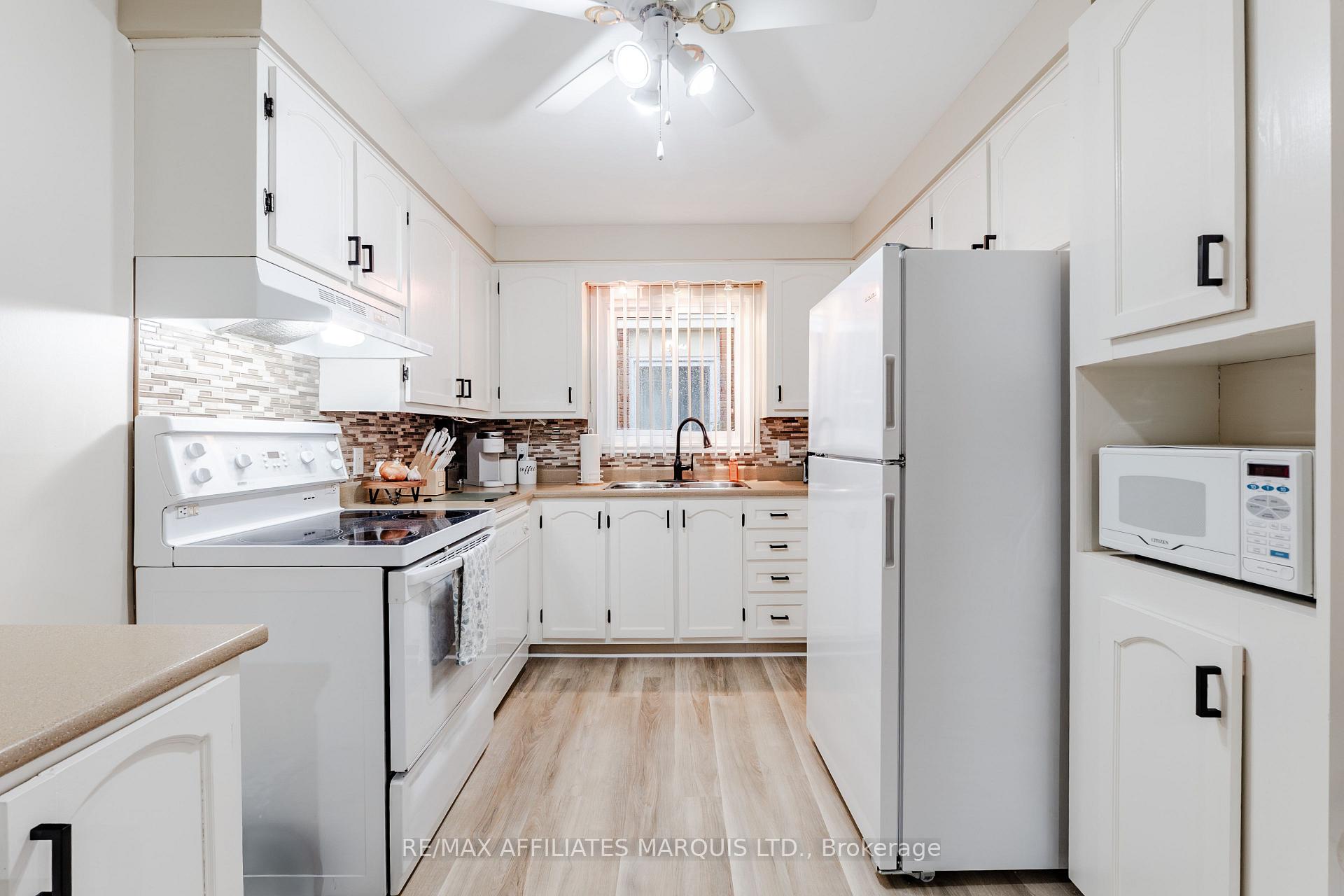 Photo 16 of 709 Champlain Drive, Cornwall, Cornwall — HOMEH