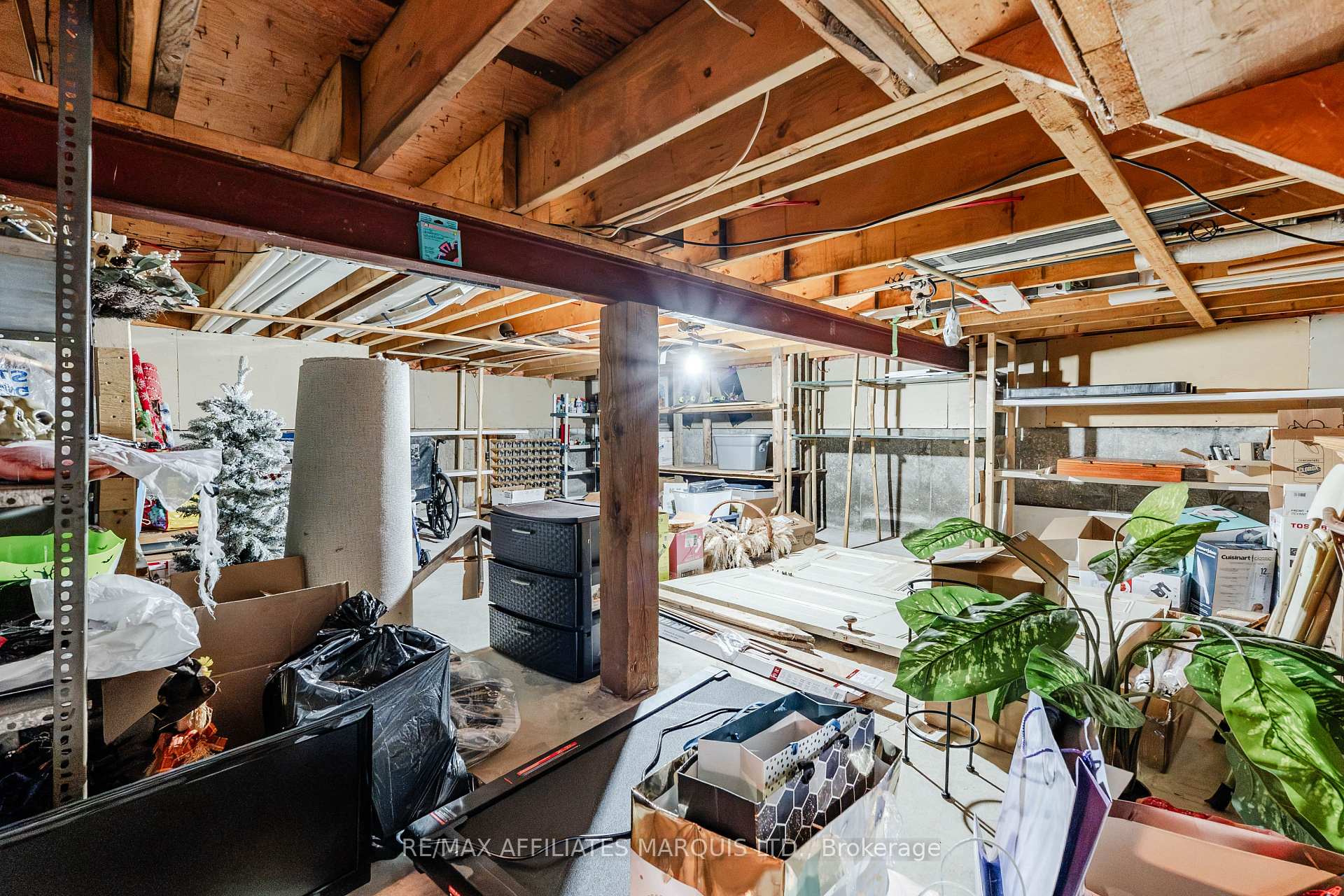 Photo 36 of 709 Champlain Drive, Cornwall, Cornwall — HOMEH