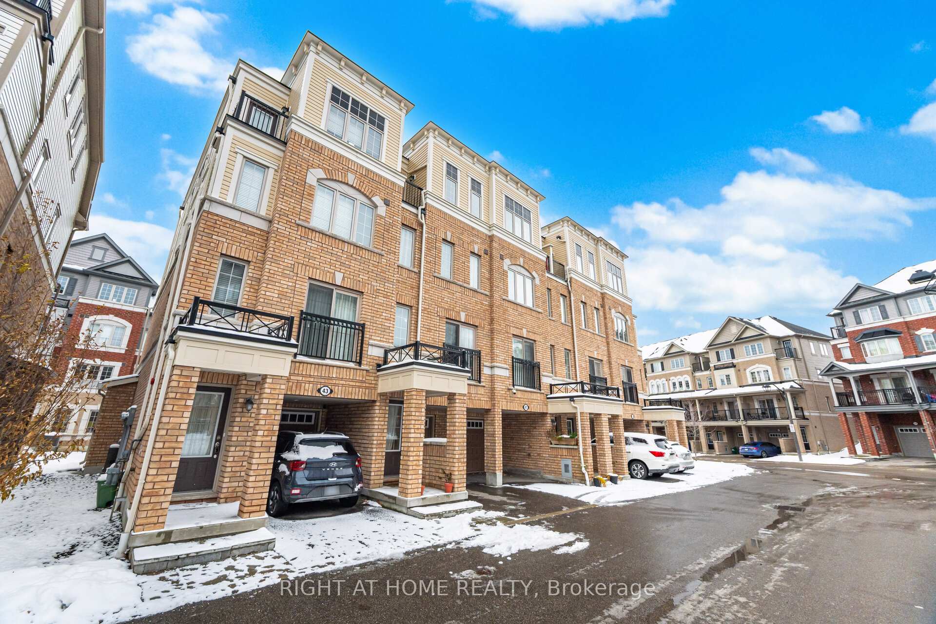Photo 4 of Unit 397, 45 Icy Note Path, Oshawa, Windfields — HOMEH