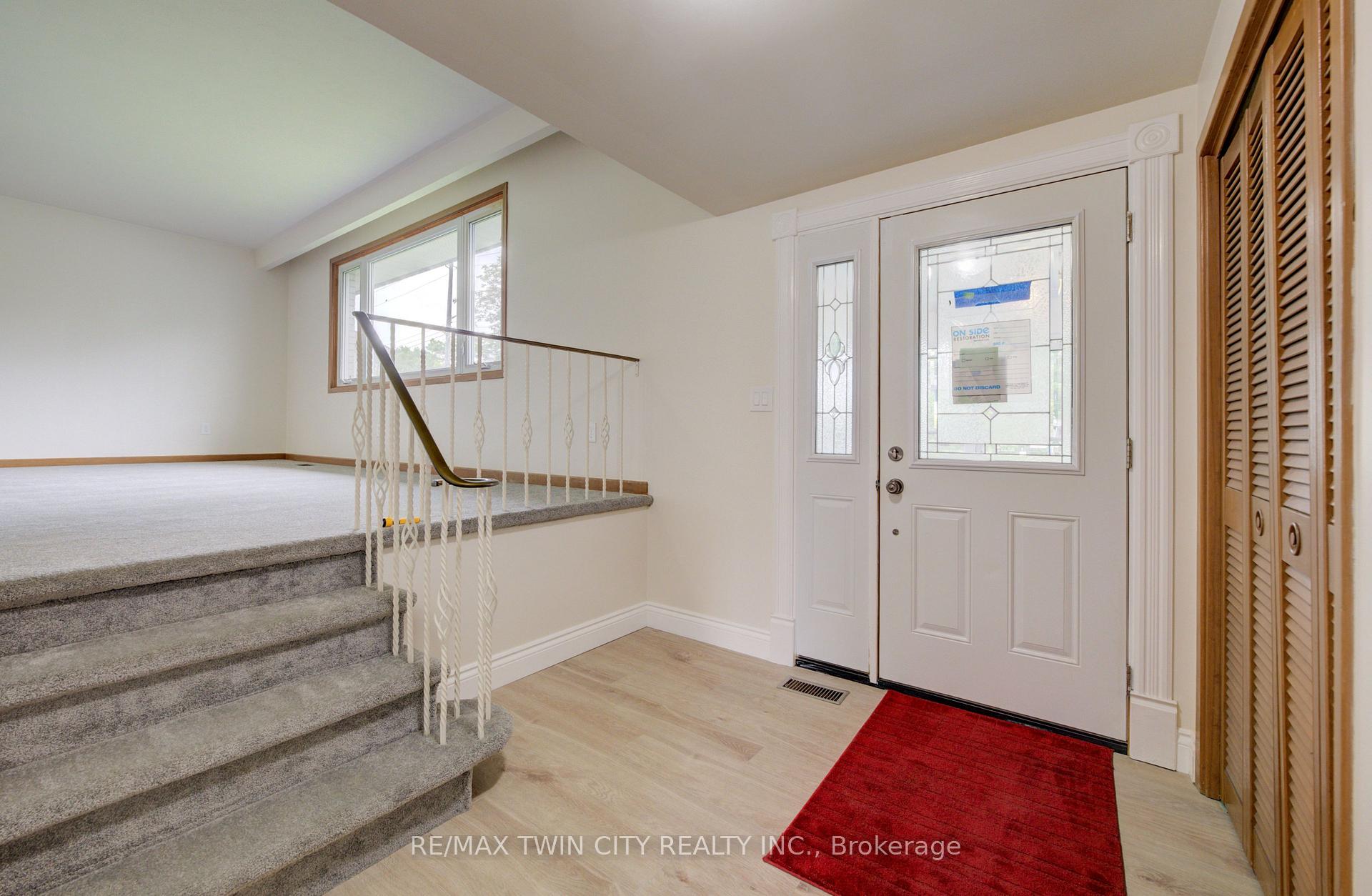Photo 4 of 75 Balmoral Drive, Guelph, Riverside Park — HOMEH