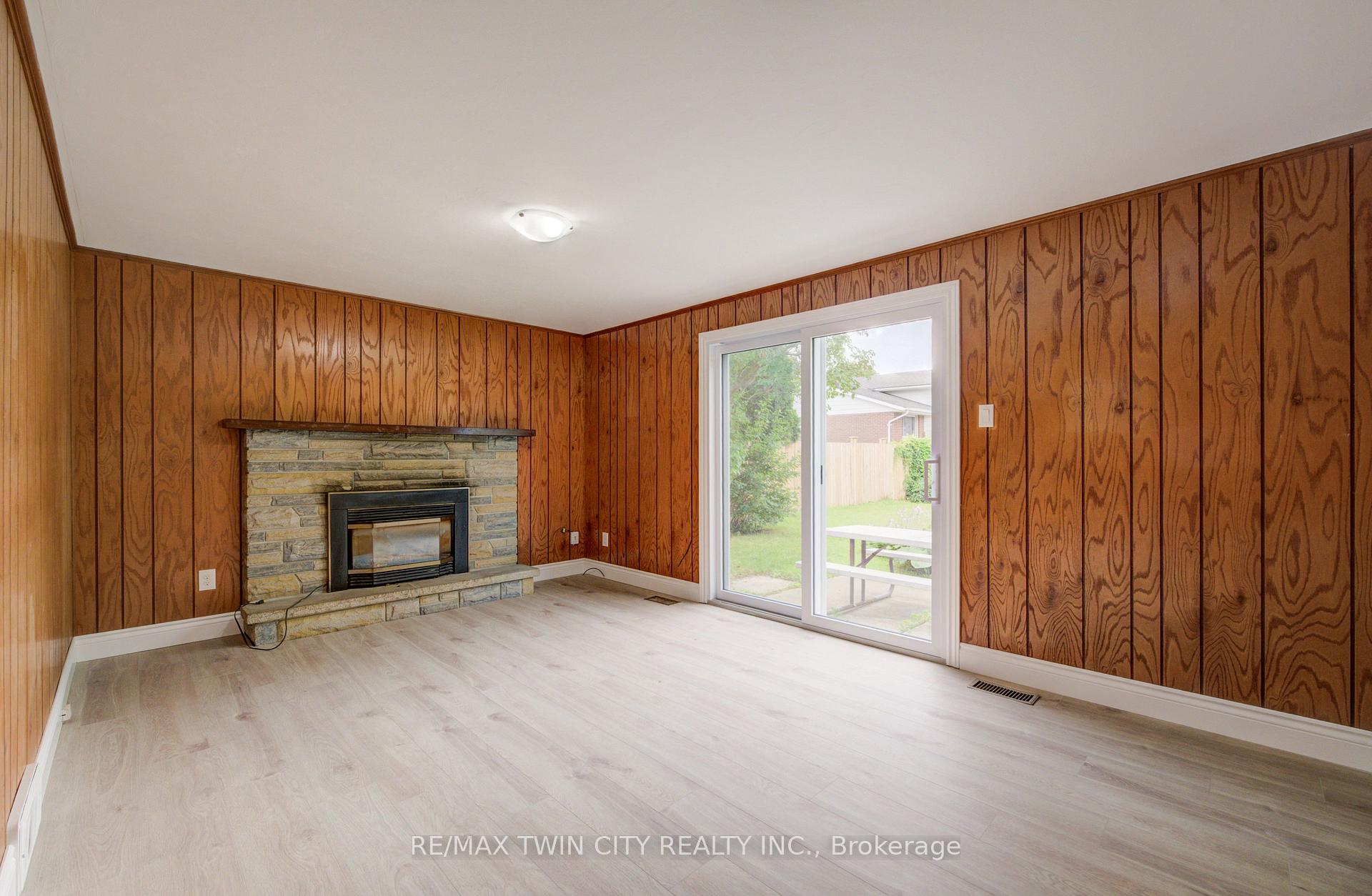 Photo 18 of 75 Balmoral Drive, Guelph, Riverside Park — HOMEH