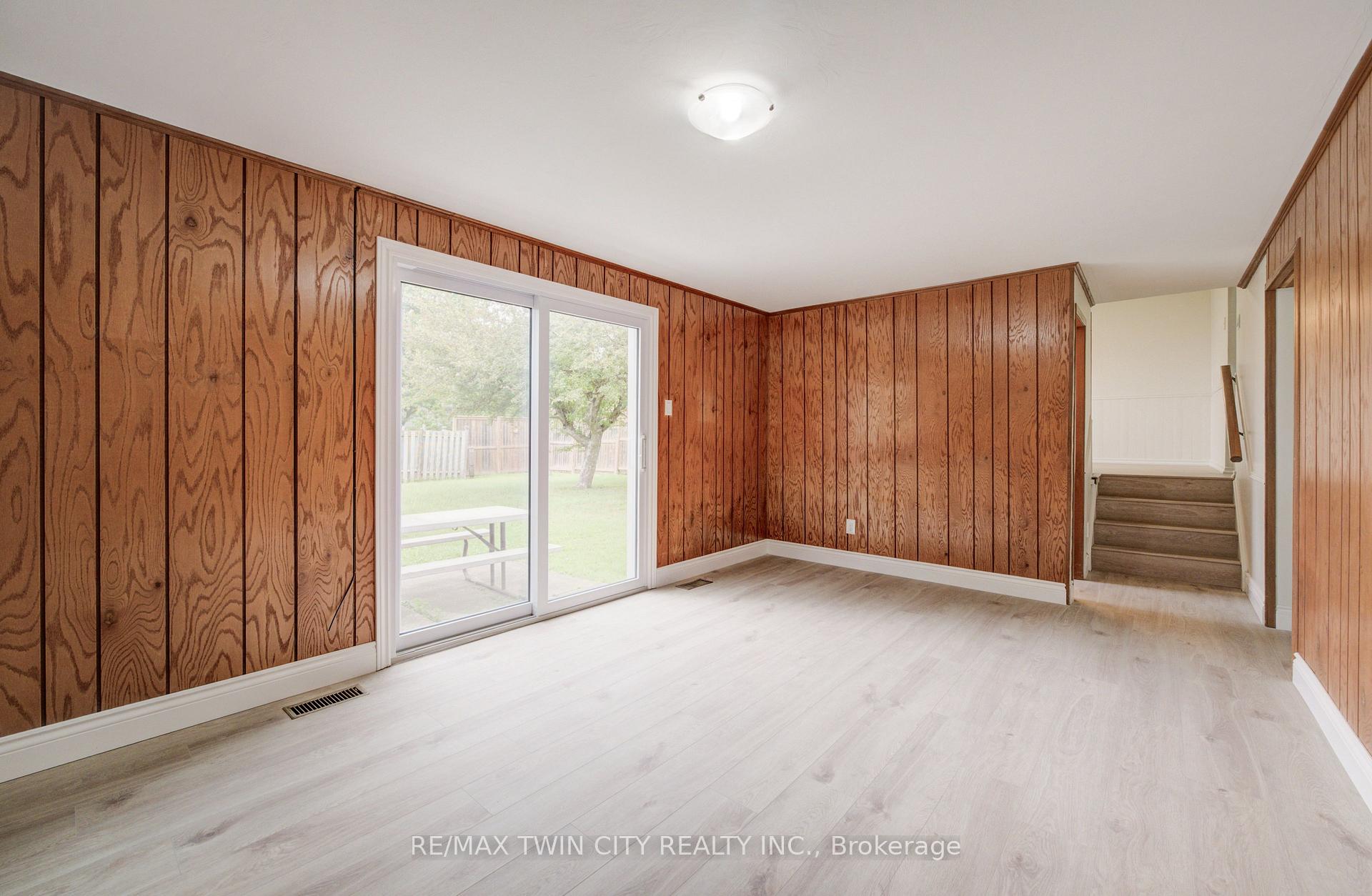 Photo 19 of 75 Balmoral Drive, Guelph, Riverside Park — HOMEH