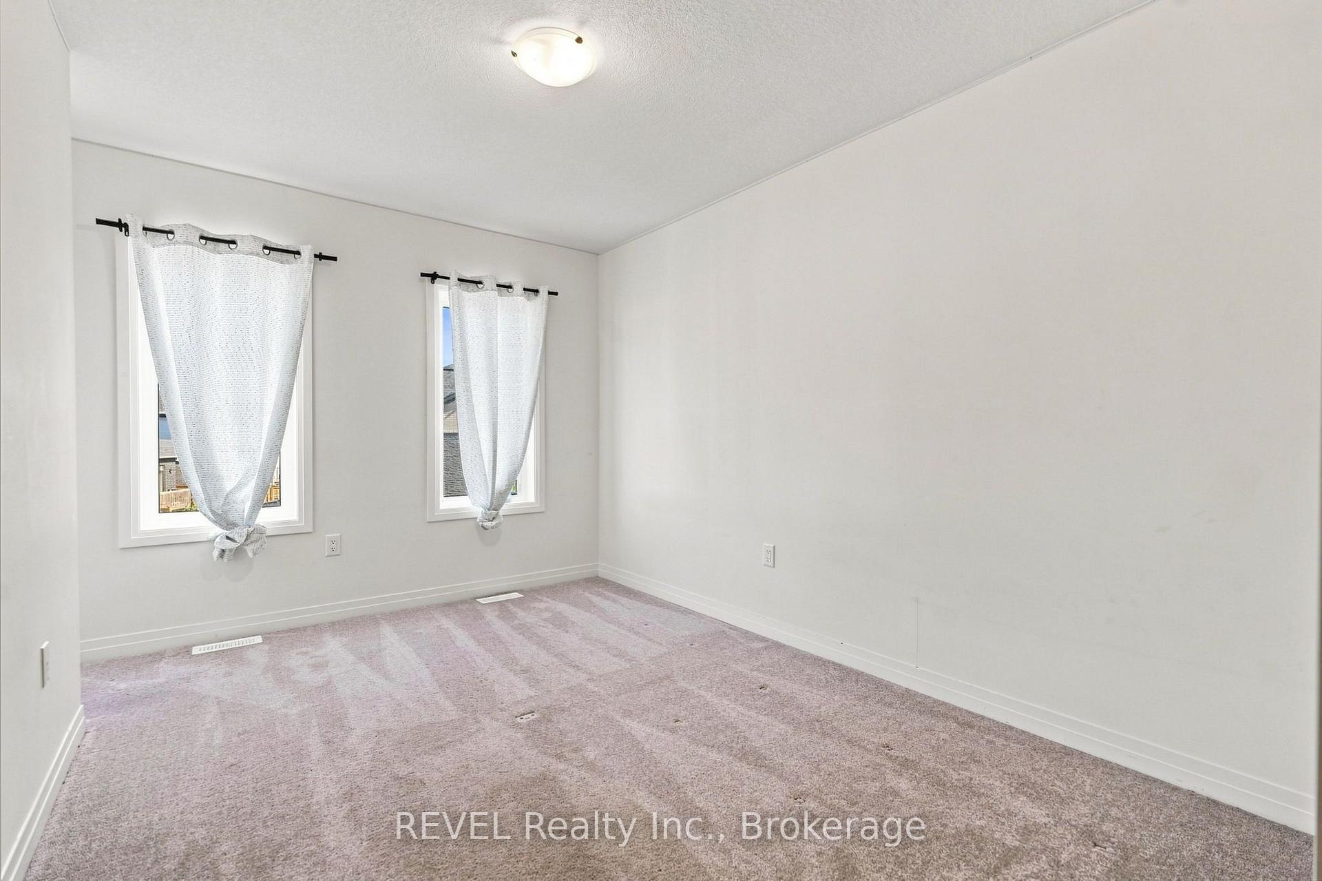 Photo 23 of Unit 15, 15 15 Peach Street, Thorold, Rolling Meadows — HOMEH