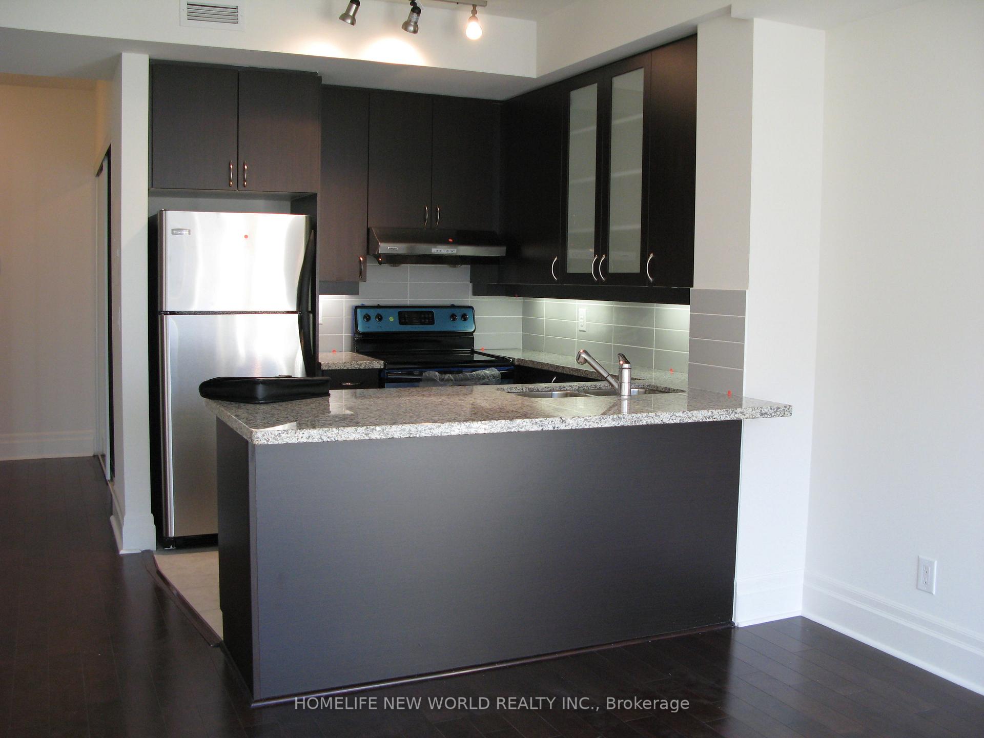 Photo 8 of Unit 313, 21 Upper Duke Crescent, Markham, Unionville — HOMEH