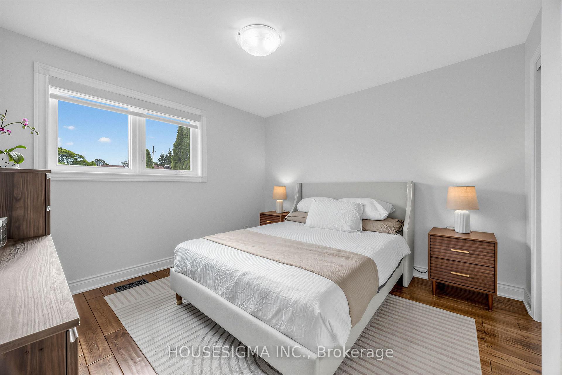 Photo 11 of 61 Ruthmar Crescent, North York, Black Creek — HOMEH