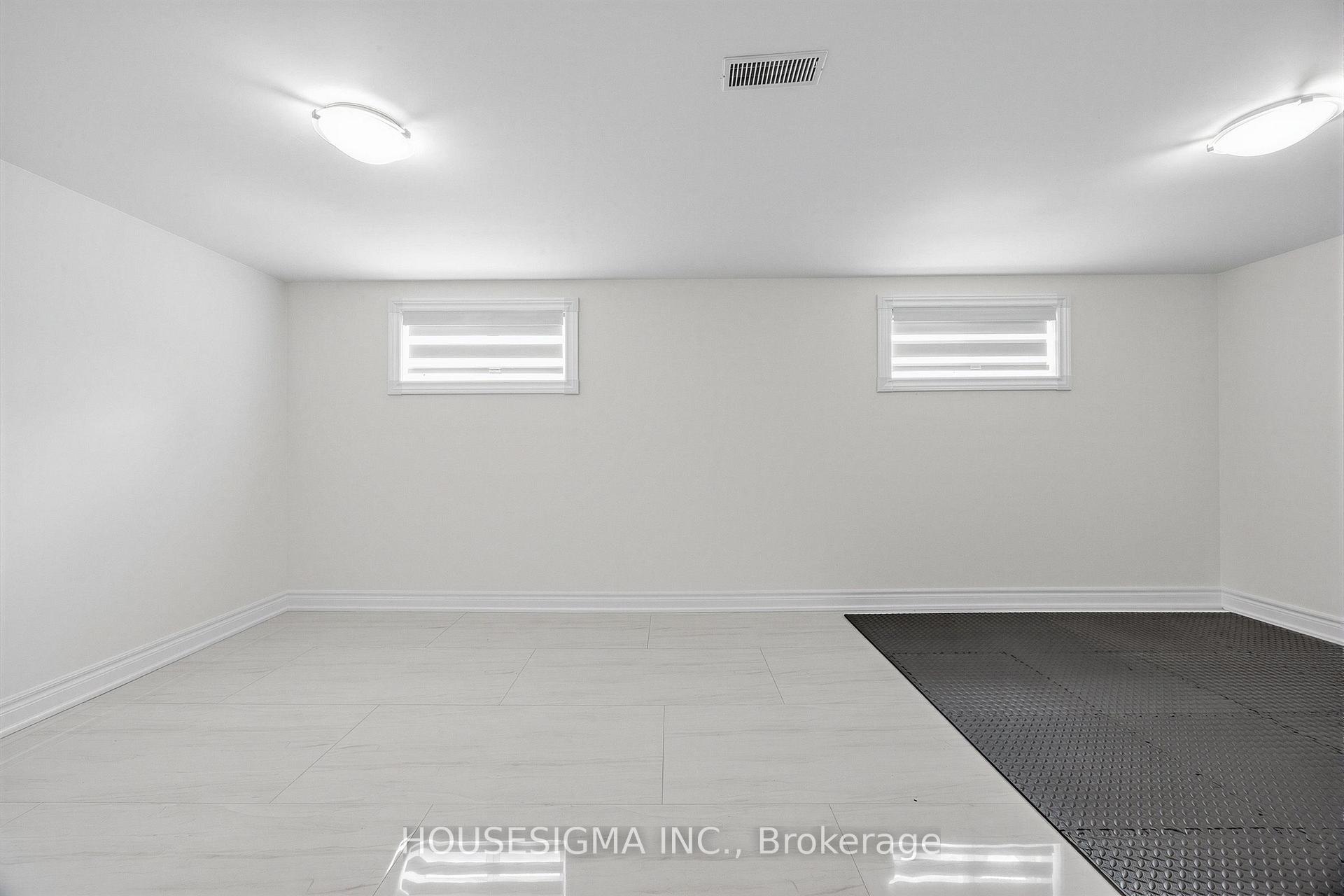 Photo 21 of 61 Ruthmar Crescent, North York, Black Creek — HOMEH