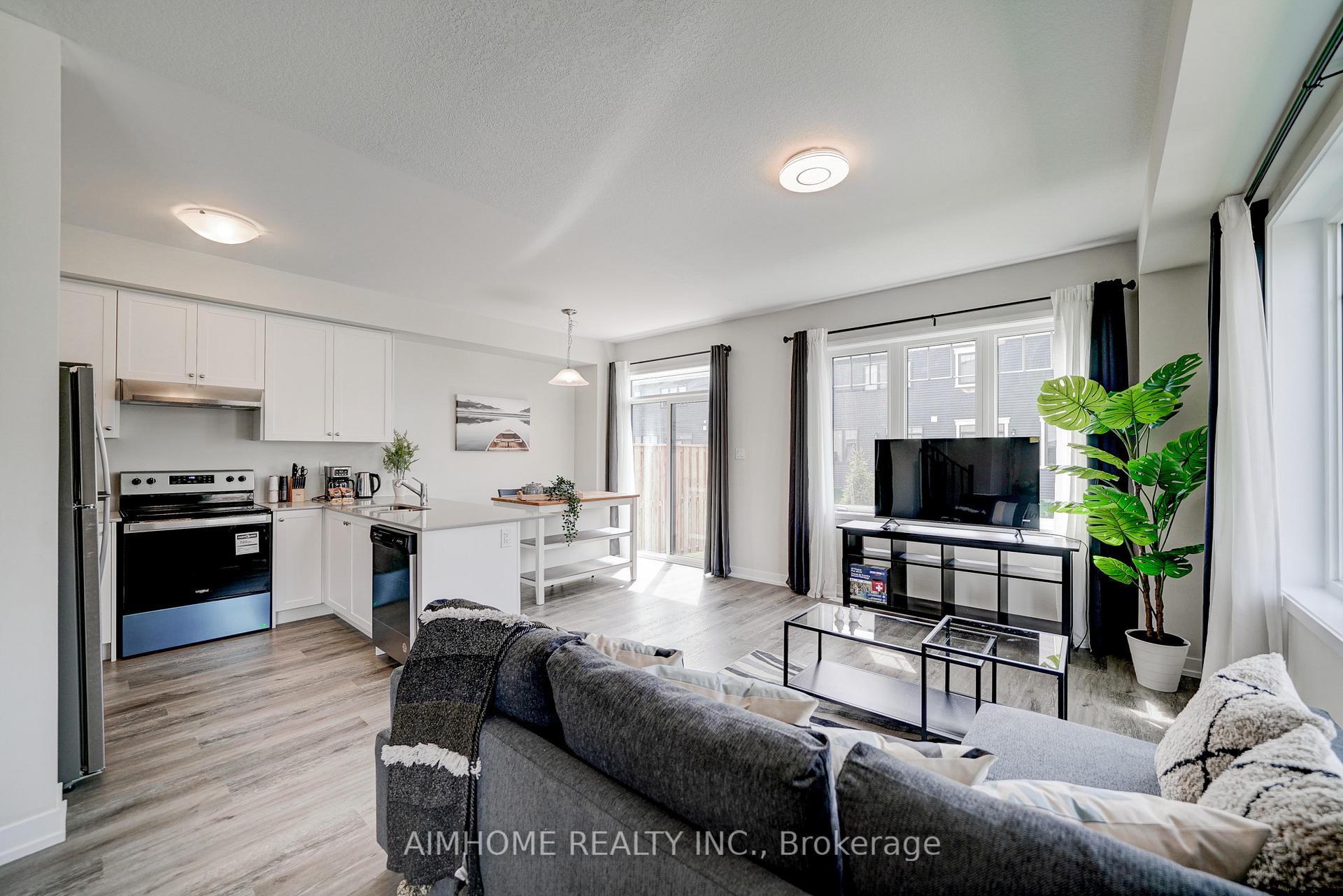 Photo 14 of Unit 8, 7789 Kalar Road, Niagara Falls, Brown — HOMEH