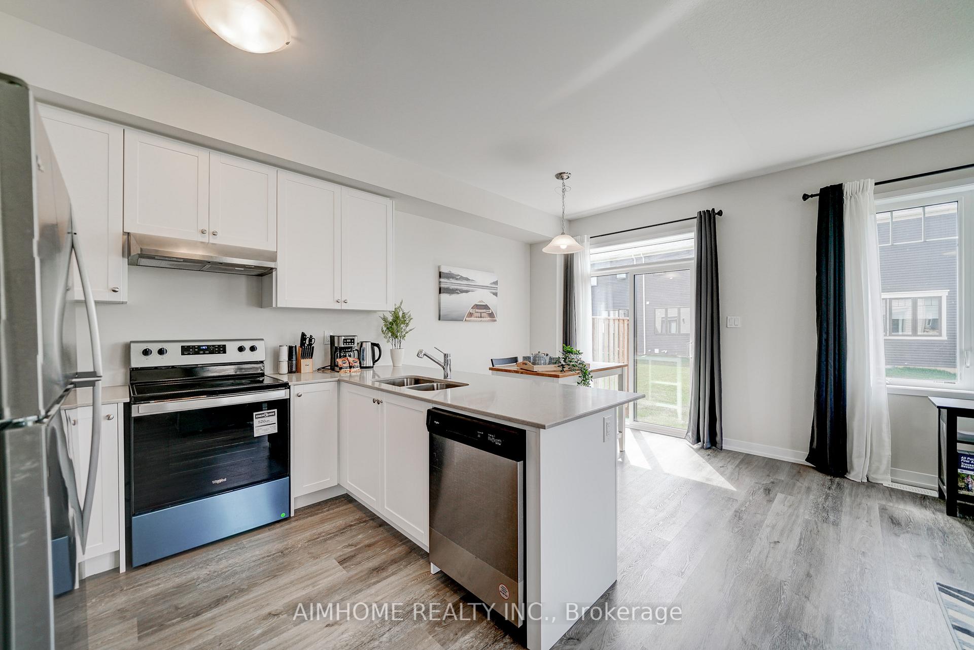 Photo 16 of Unit 8, 7789 Kalar Road, Niagara Falls, Brown — HOMEH