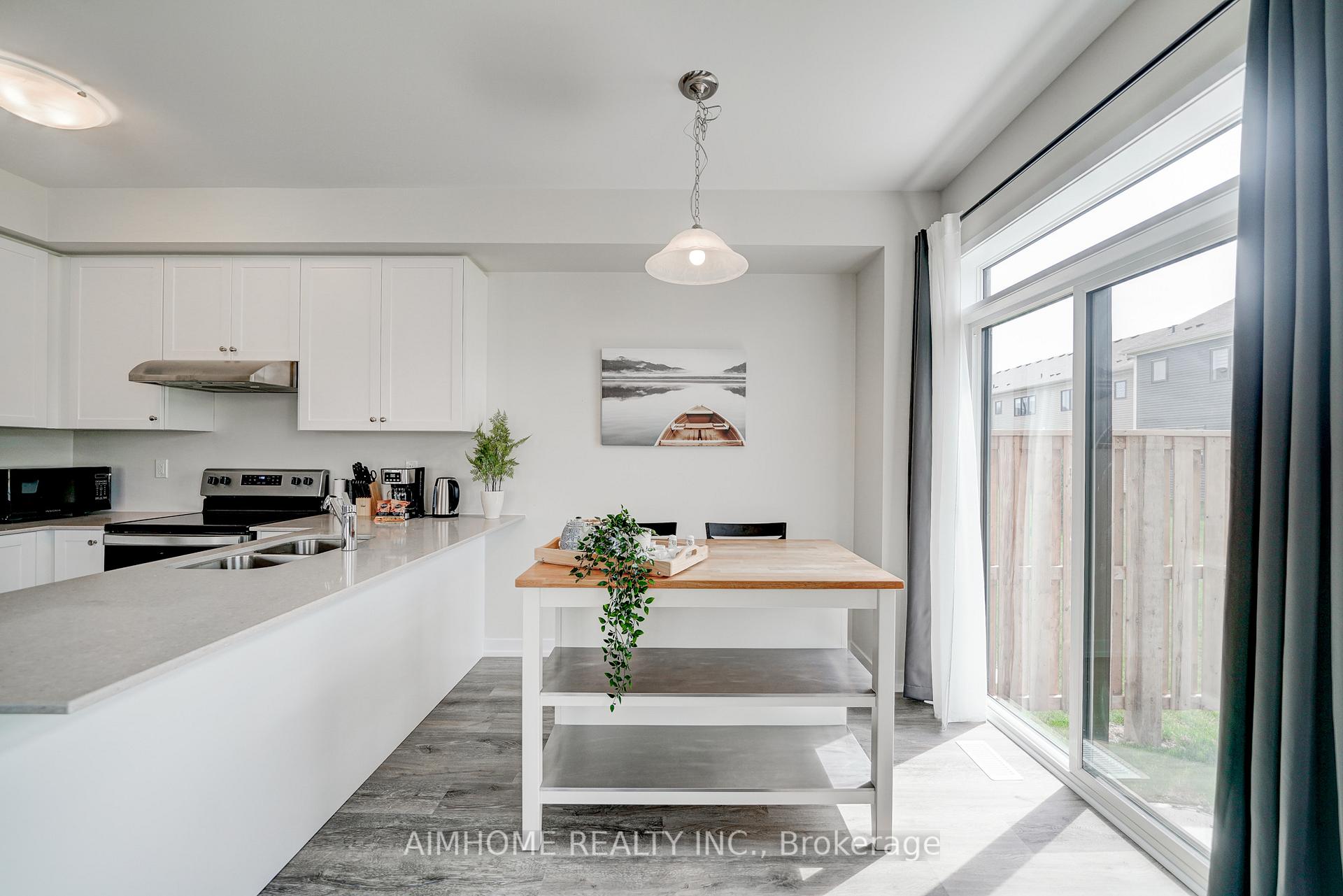 Photo 20 of Unit 8, 7789 Kalar Road, Niagara Falls, Brown — HOMEH