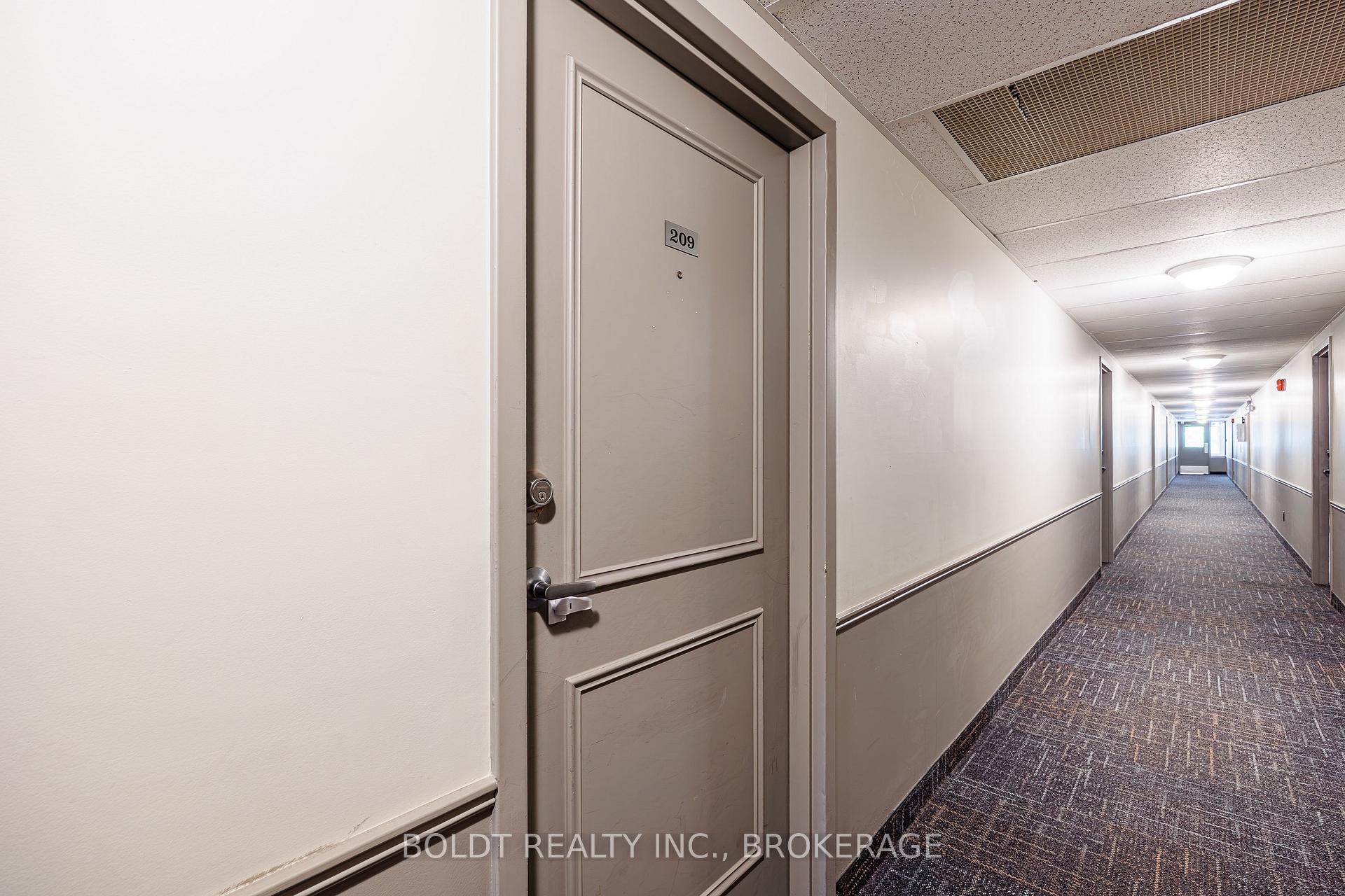 Photo 6 of Unit 209, 41 Rykert Street, St. Catharines, Western Hill — HOMEH