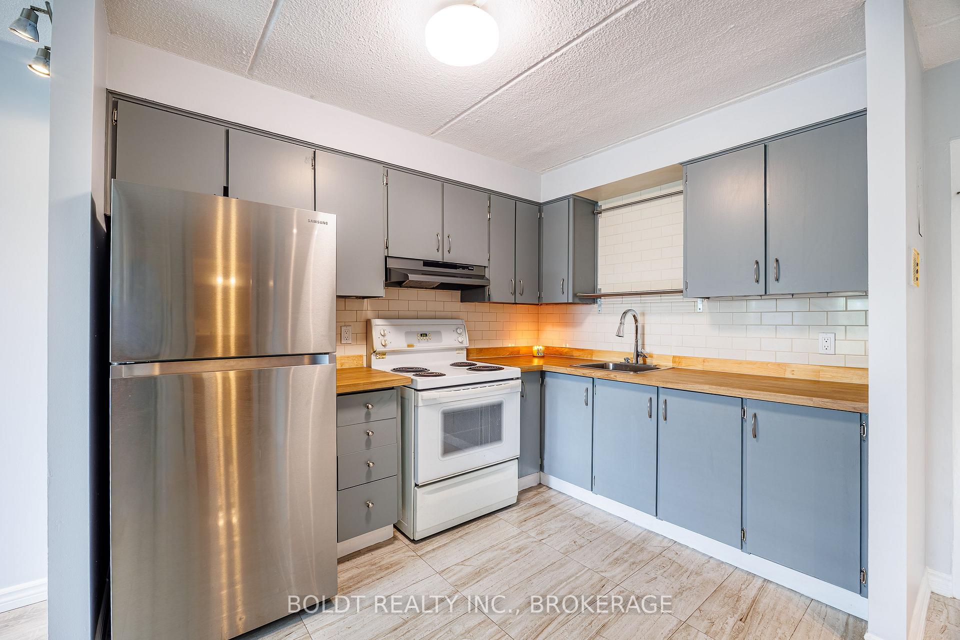 Photo 7 of Unit 209, 41 Rykert Street, St. Catharines, Western Hill — HOMEH