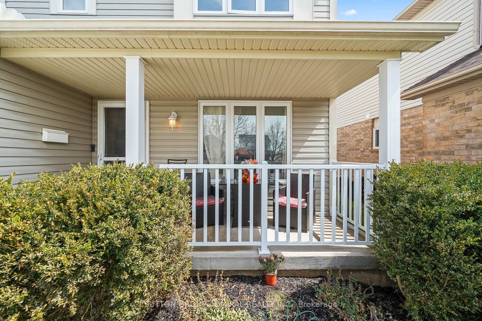 Photo 4 of 52 Moir Crescent, Barrie, Painswick North — HOMEH