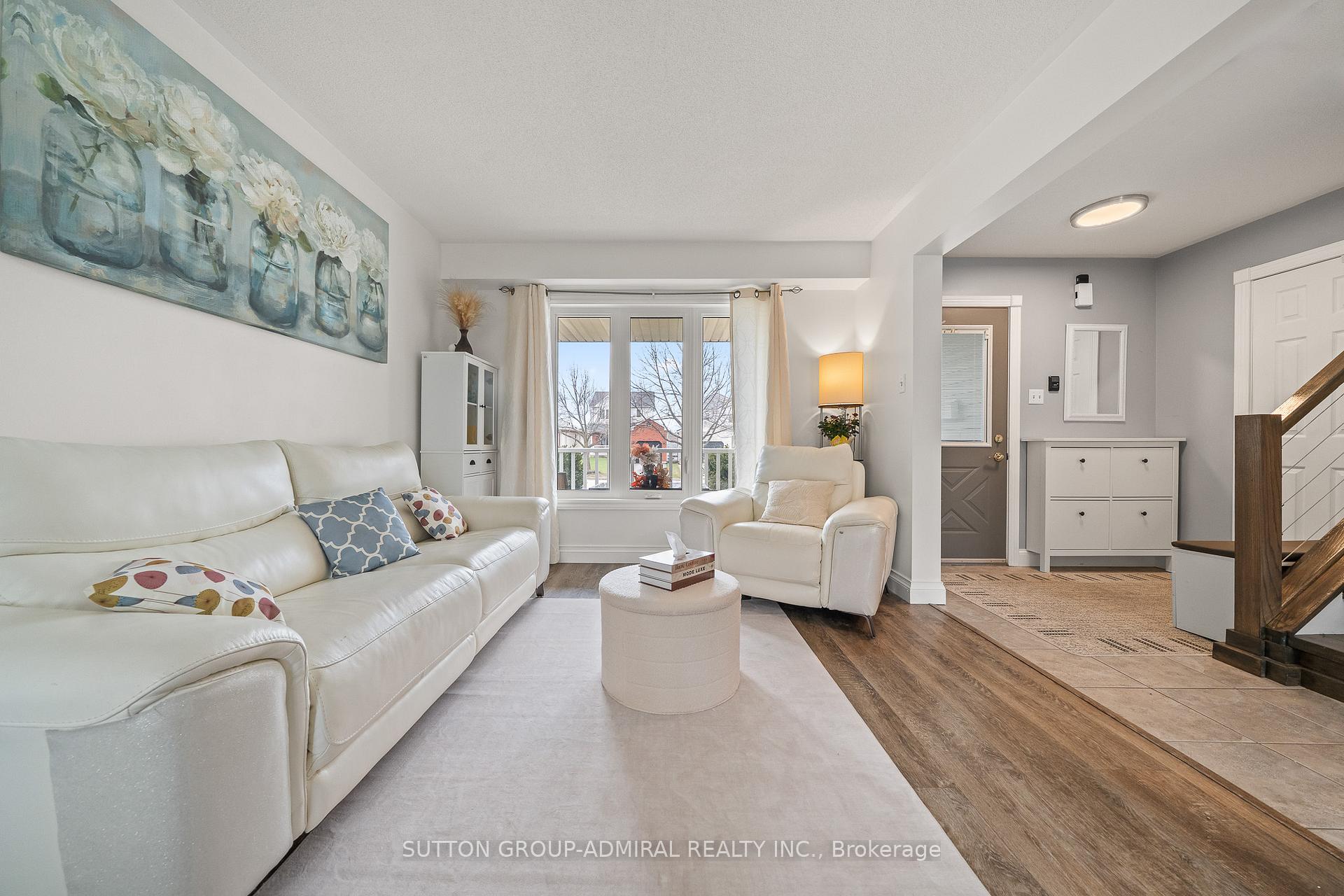 Photo 8 of 52 Moir Crescent, Barrie, Painswick North — HOMEH