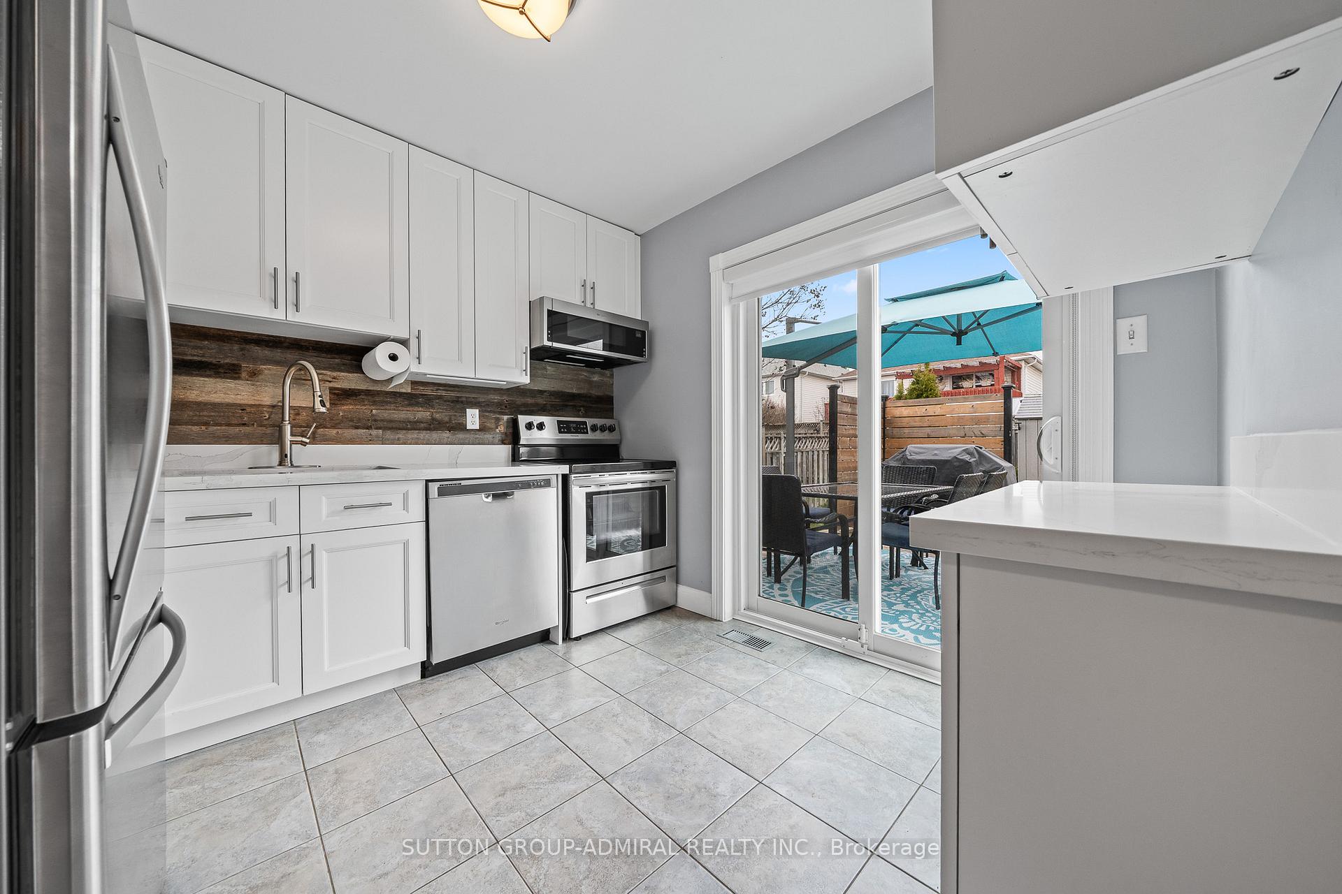 Photo 10 of 52 Moir Crescent, Barrie, Painswick North — HOMEH