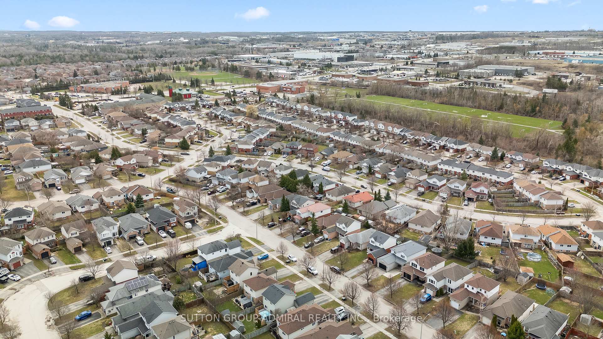 Photo 37 of 52 Moir Crescent, Barrie, Painswick North — HOMEH