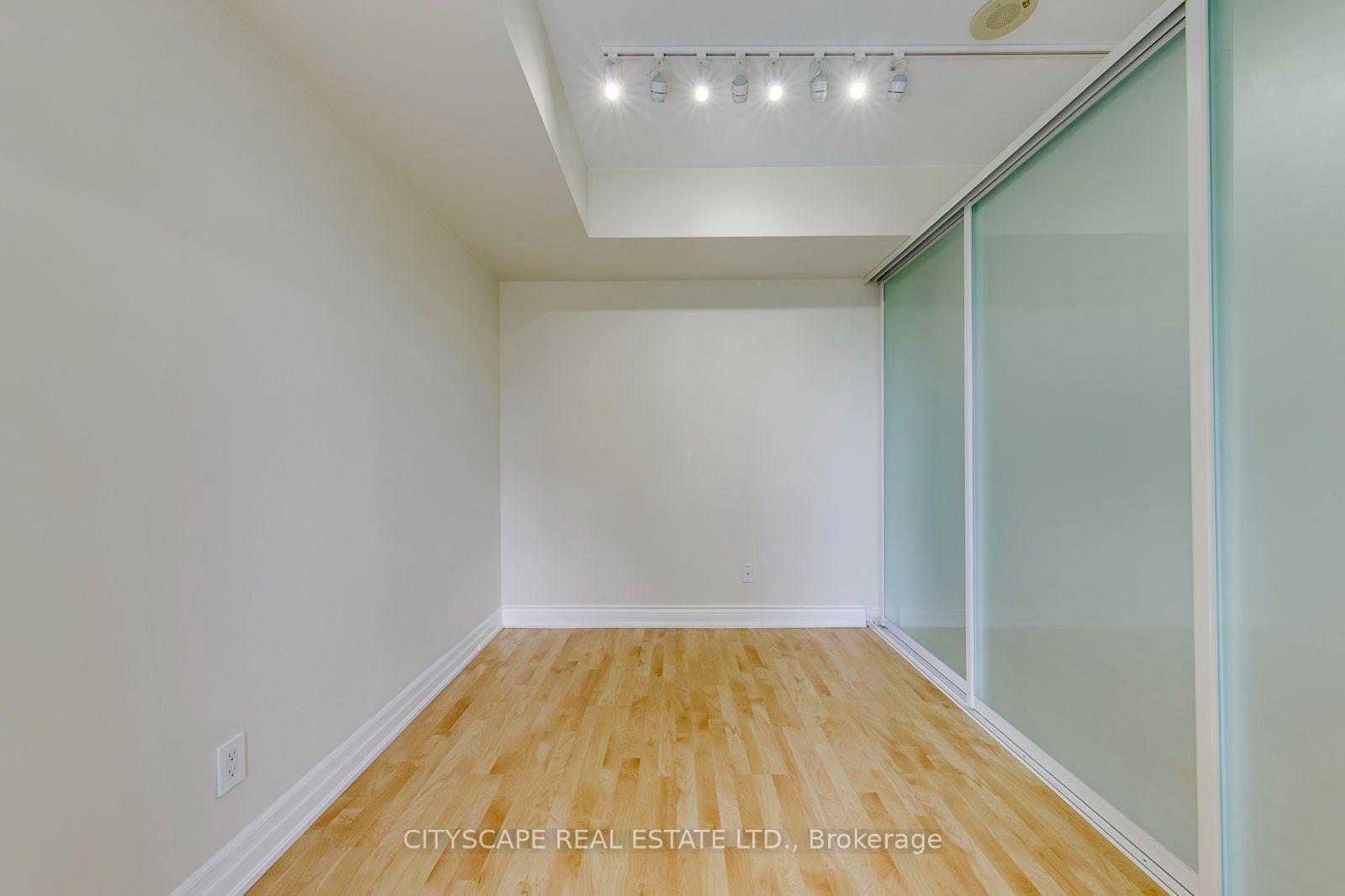 Photo 13 of Unit 1108, 8 Scollard Street, Toronto, The Annex — HOMEH