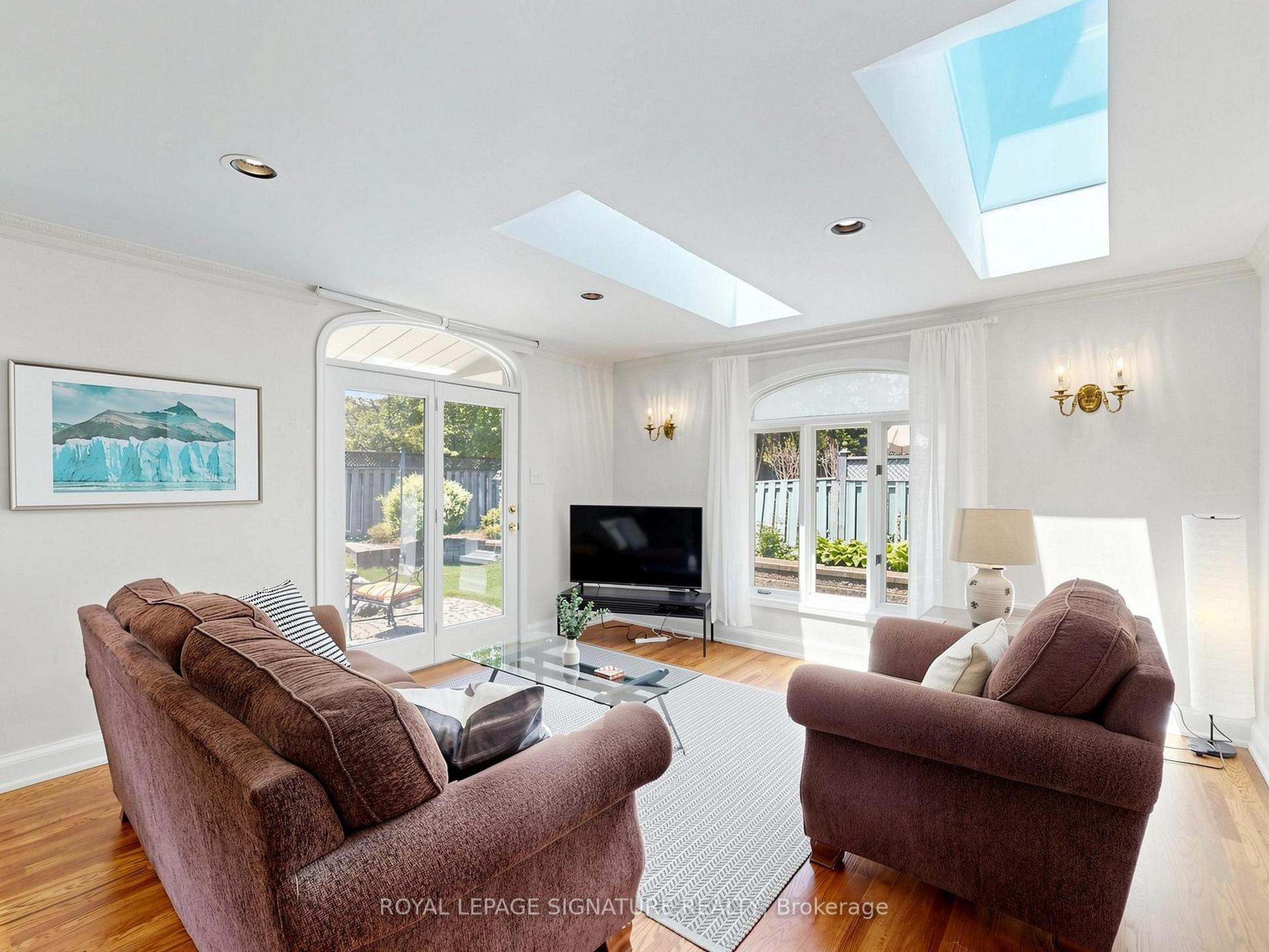 Photo 4 of 2094 Water's Edge Drive, Oakville, Bronte — HOMEH
