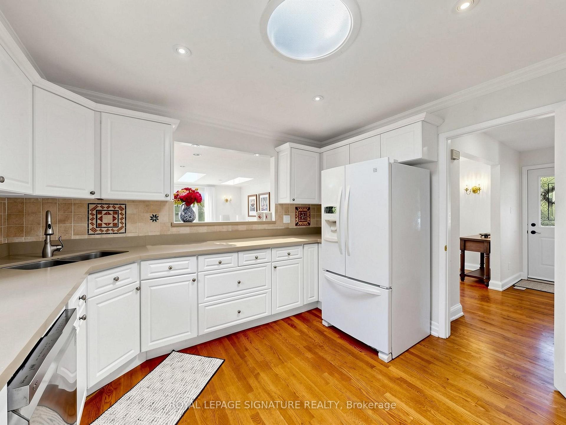 Photo 11 of 2094 Water's Edge Drive, Oakville, Bronte — HOMEH