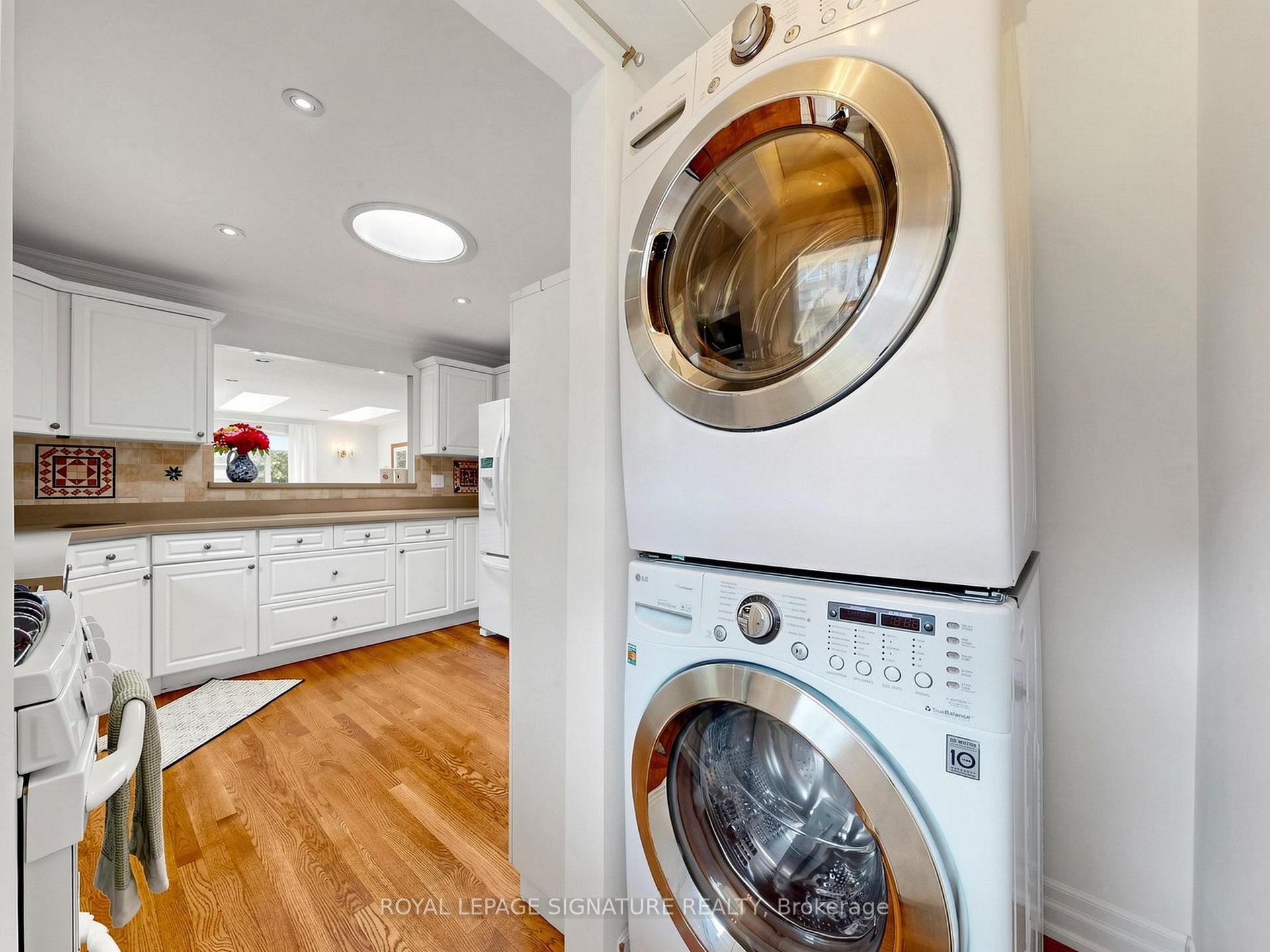 Photo 12 of 2094 Water's Edge Drive, Oakville, Bronte — HOMEH