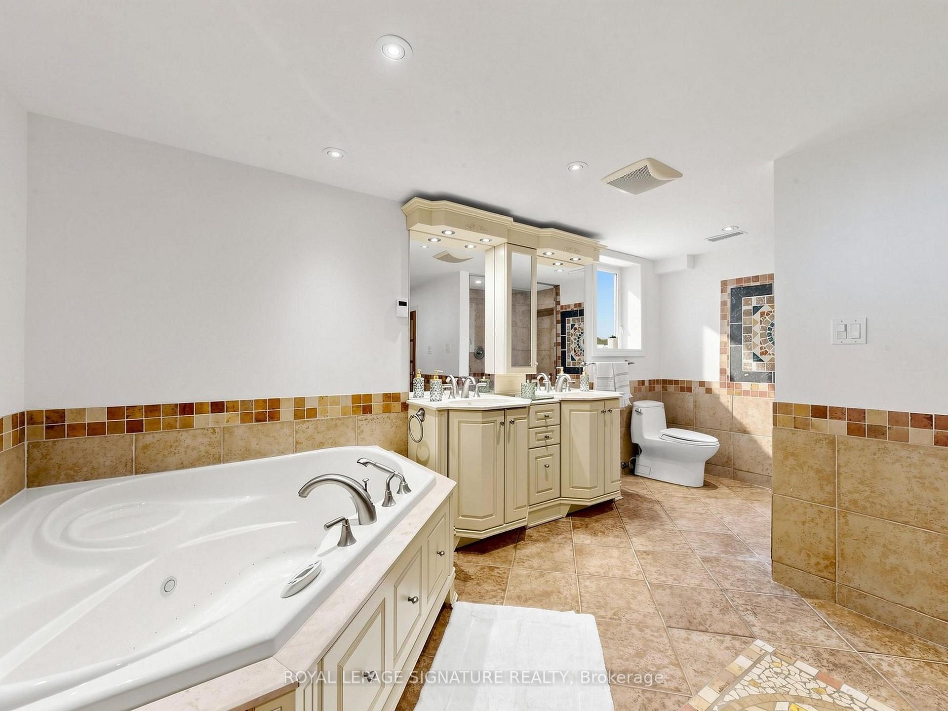 Photo 30 of 2094 Water's Edge Drive, Oakville, Bronte — HOMEH