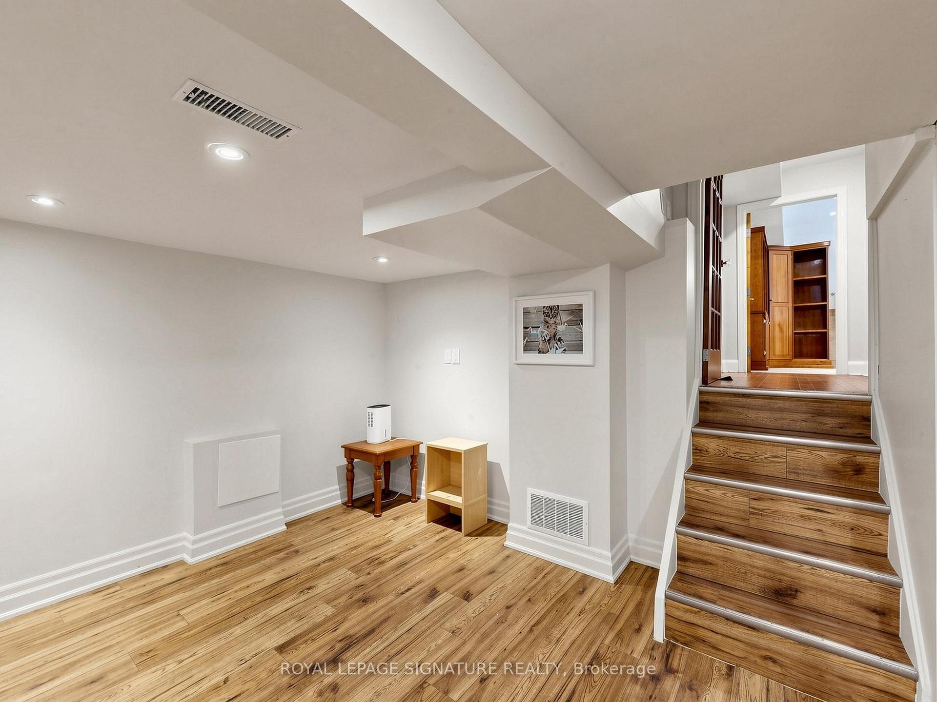 Photo 32 of 2094 Water's Edge Drive, Oakville, Bronte — HOMEH