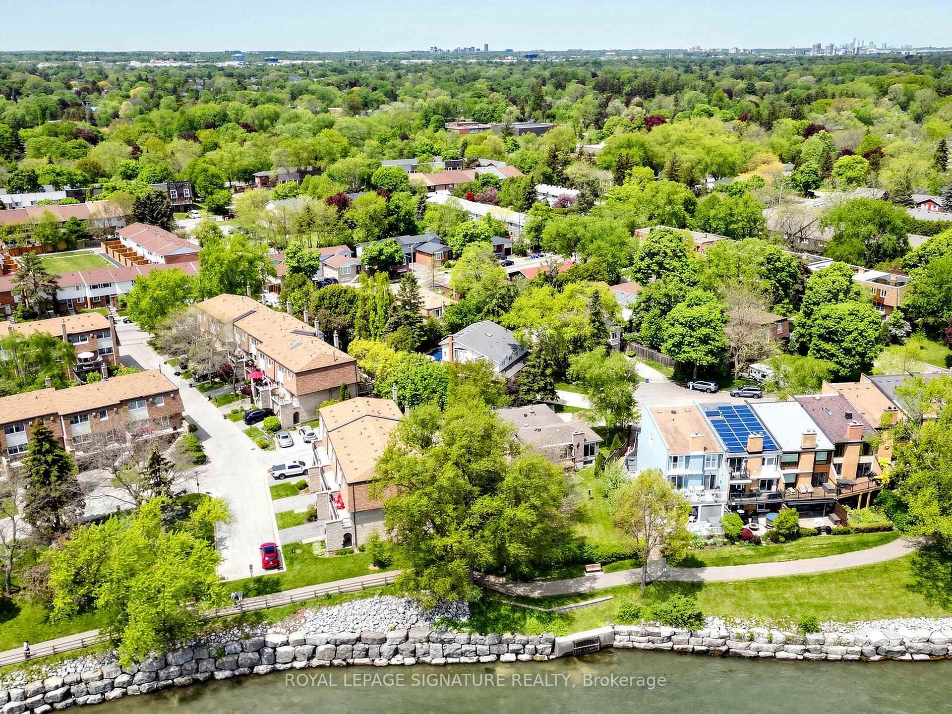 Photo 48 of 2094 Water's Edge Drive, Oakville, Bronte — HOMEH