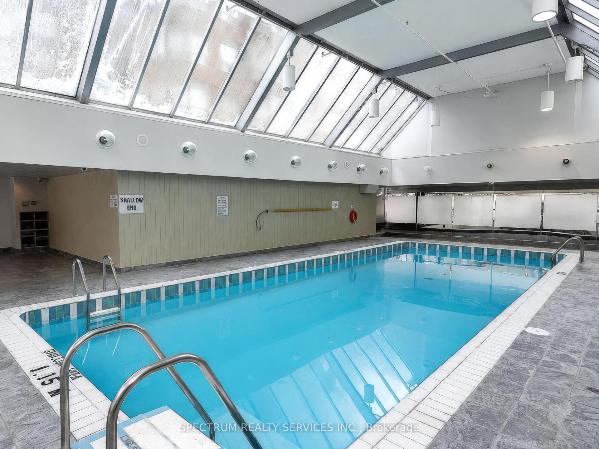 Photo 3 of 325 Webb Drive, Mississauga, City Centre — HOMEH